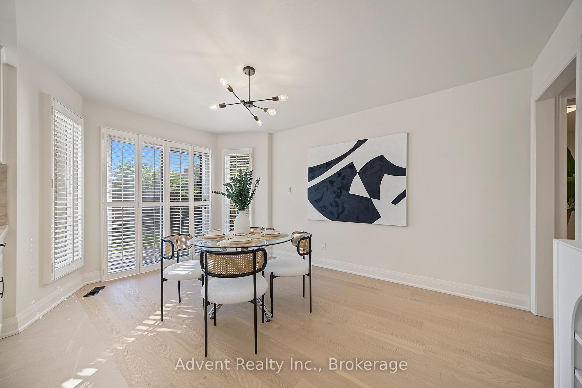 Photo 17 of 108 Valleyway Crescent, Vaughan, Maple — HOMEH