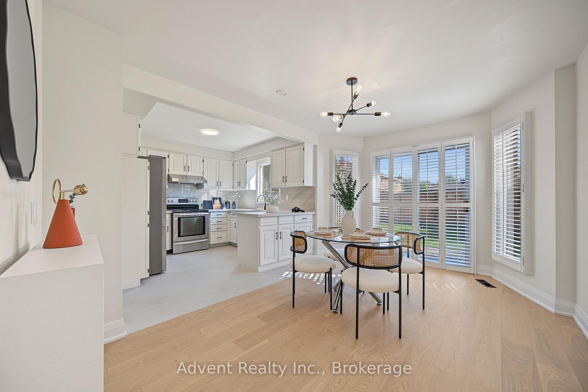 Photo 20 of 108 Valleyway Crescent, Vaughan, Maple — HOMEH
