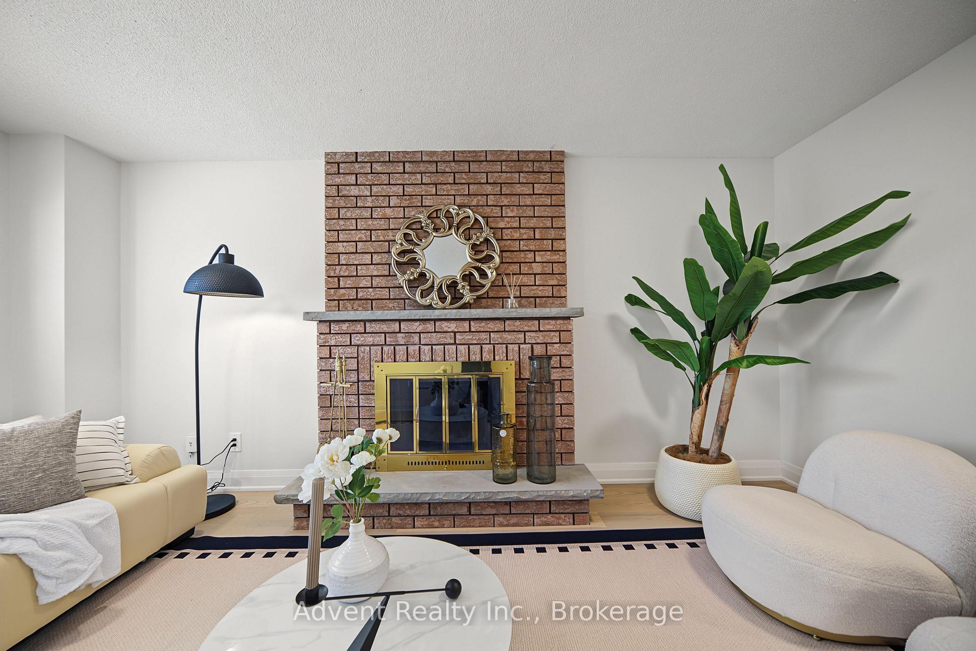 Photo 23 of 108 Valleyway Crescent, Vaughan, Maple — HOMEH