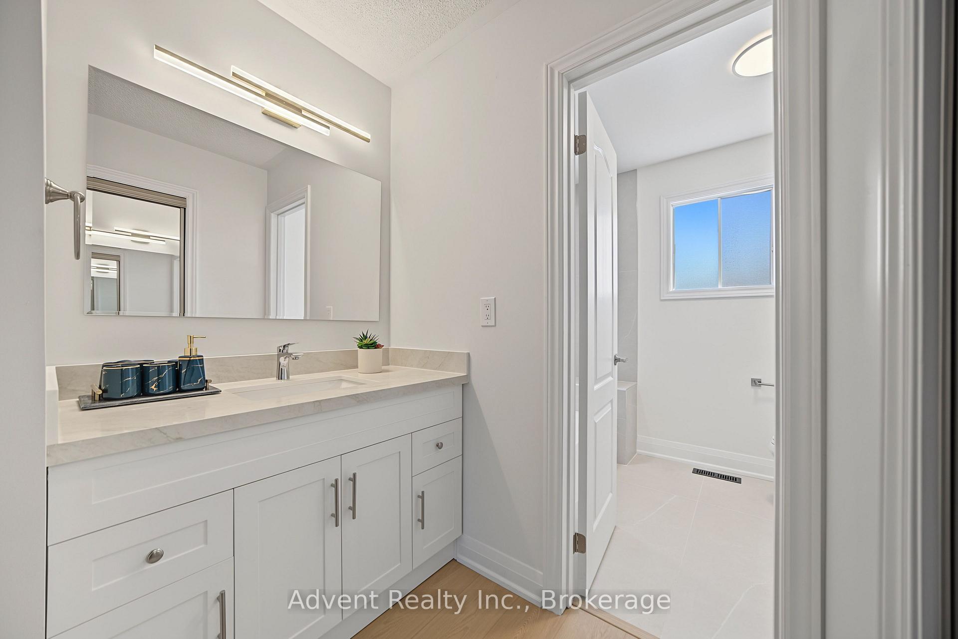 Photo 31 of 108 Valleyway Crescent, Vaughan, Maple — HOMEH