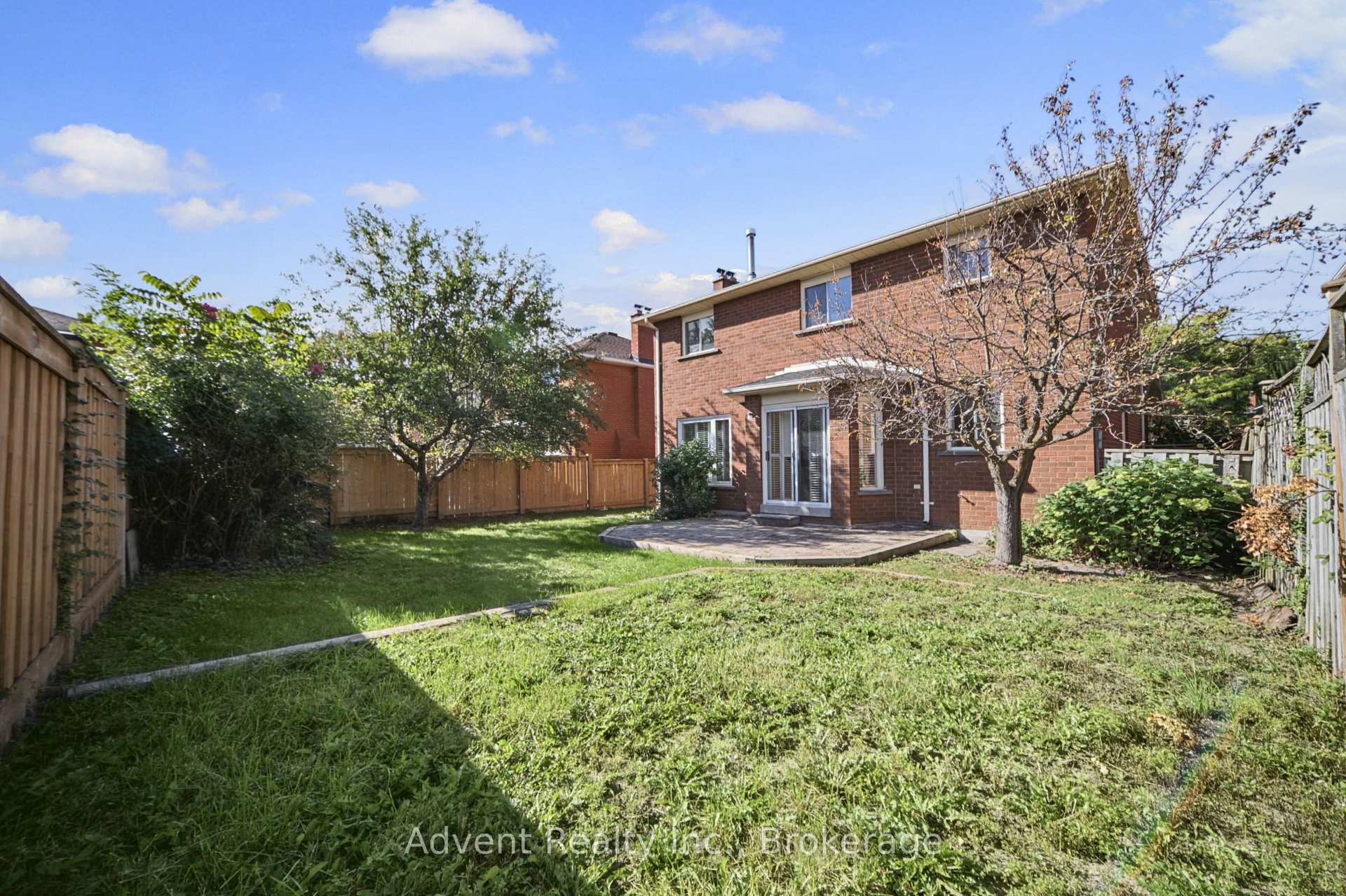 Photo 48 of 108 Valleyway Crescent, Vaughan, Maple — HOMEH