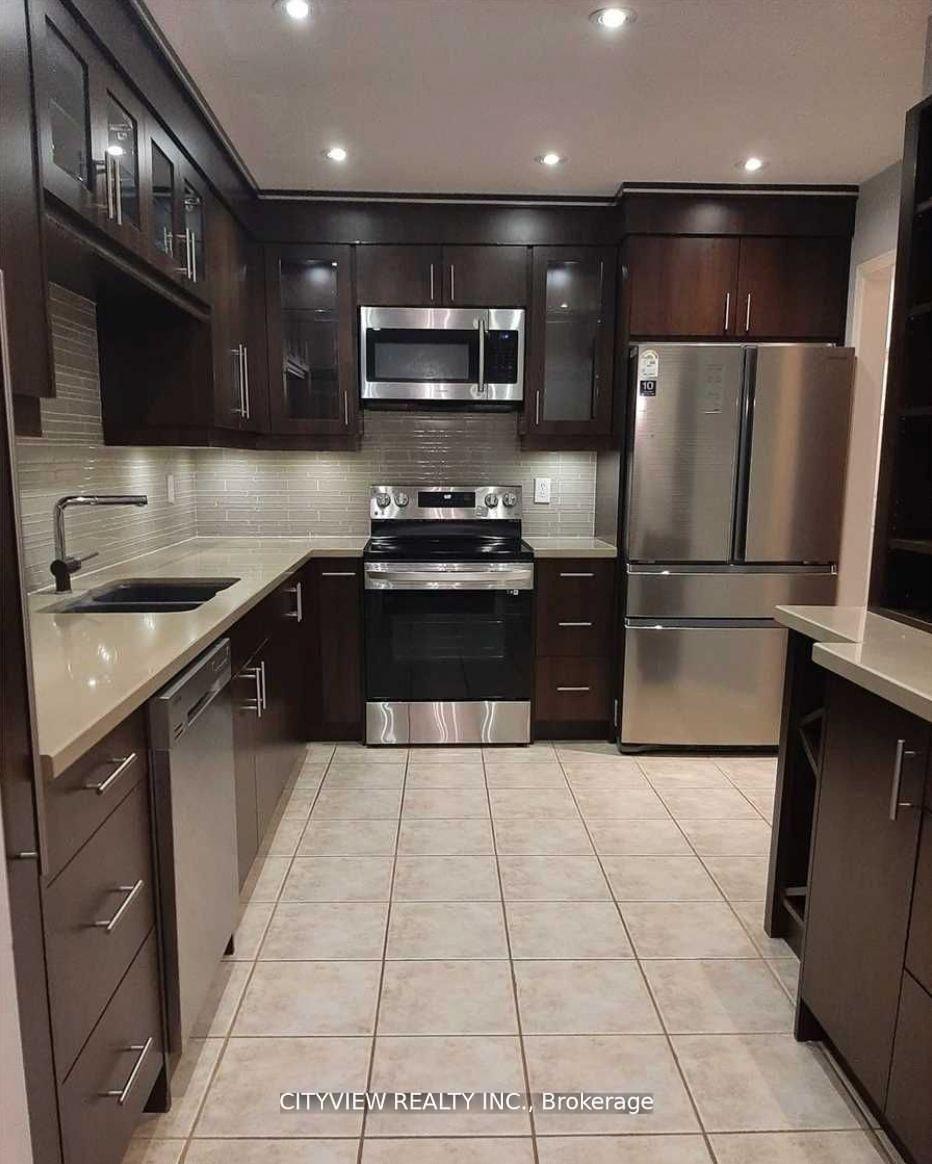Photo 2 of 2140 Oakpoint Road, Oakville, West Oak Trails — HOMEH