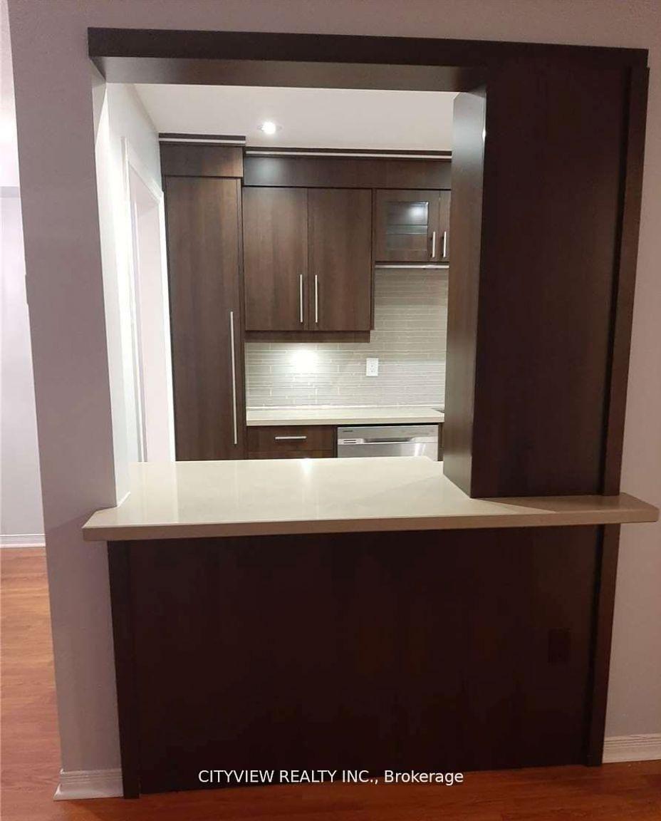 Photo 3 of 2140 Oakpoint Road, Oakville, West Oak Trails — HOMEH