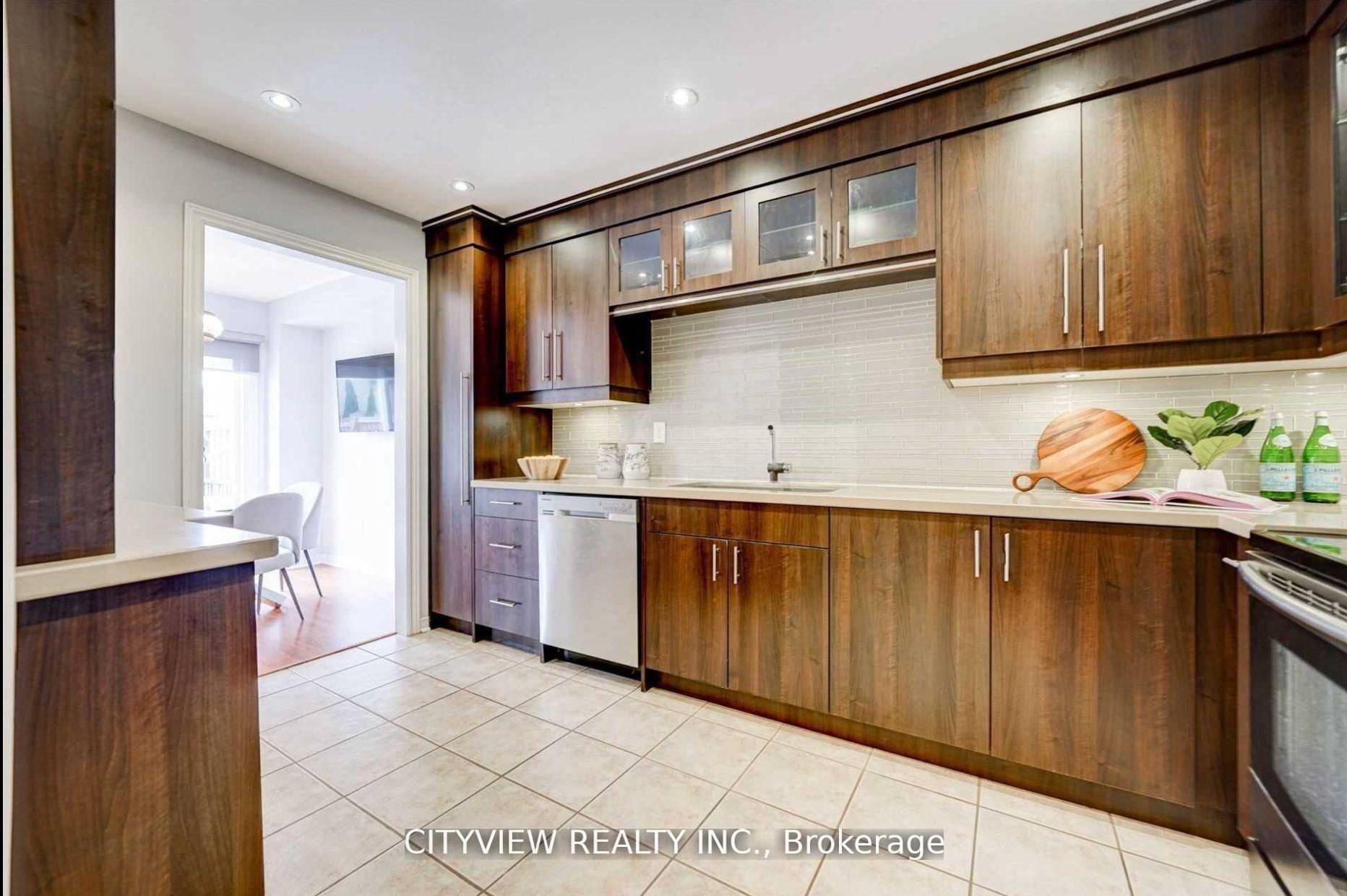 Photo 4 of 2140 Oakpoint Road, Oakville, West Oak Trails — HOMEH