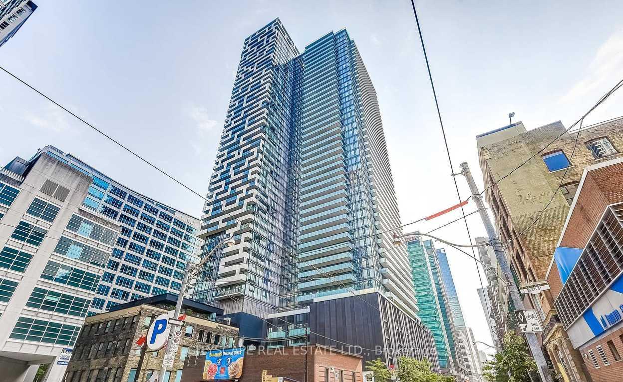 Photo 2 of Unit 1707, 25 Richmond Street E, Toronto, Church-Yonge Corridor — HOMEH