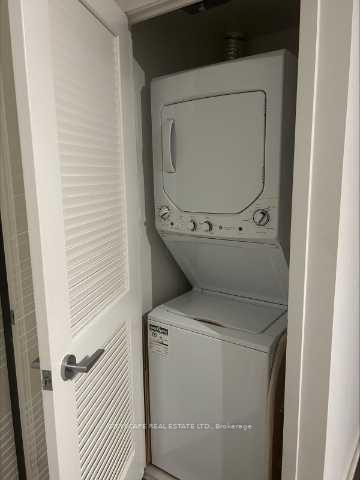 Photo 12 of Unit 1707, 25 Richmond Street E, Toronto, Church-Yonge Corridor — HOMEH
