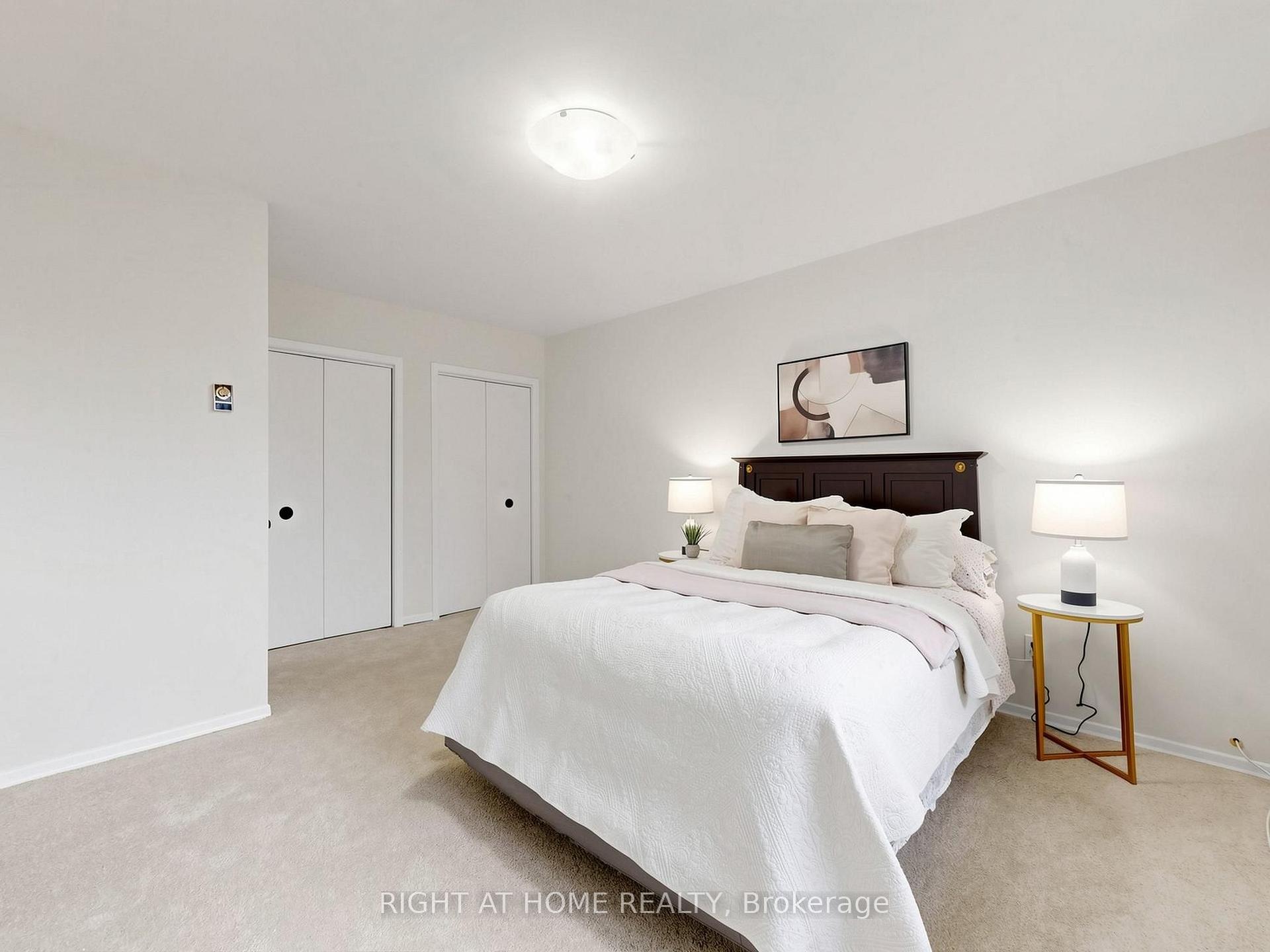 Photo 20 of 36 Joanna Drive E, Scarborough, Wexford-Maryvale — HOMEH
