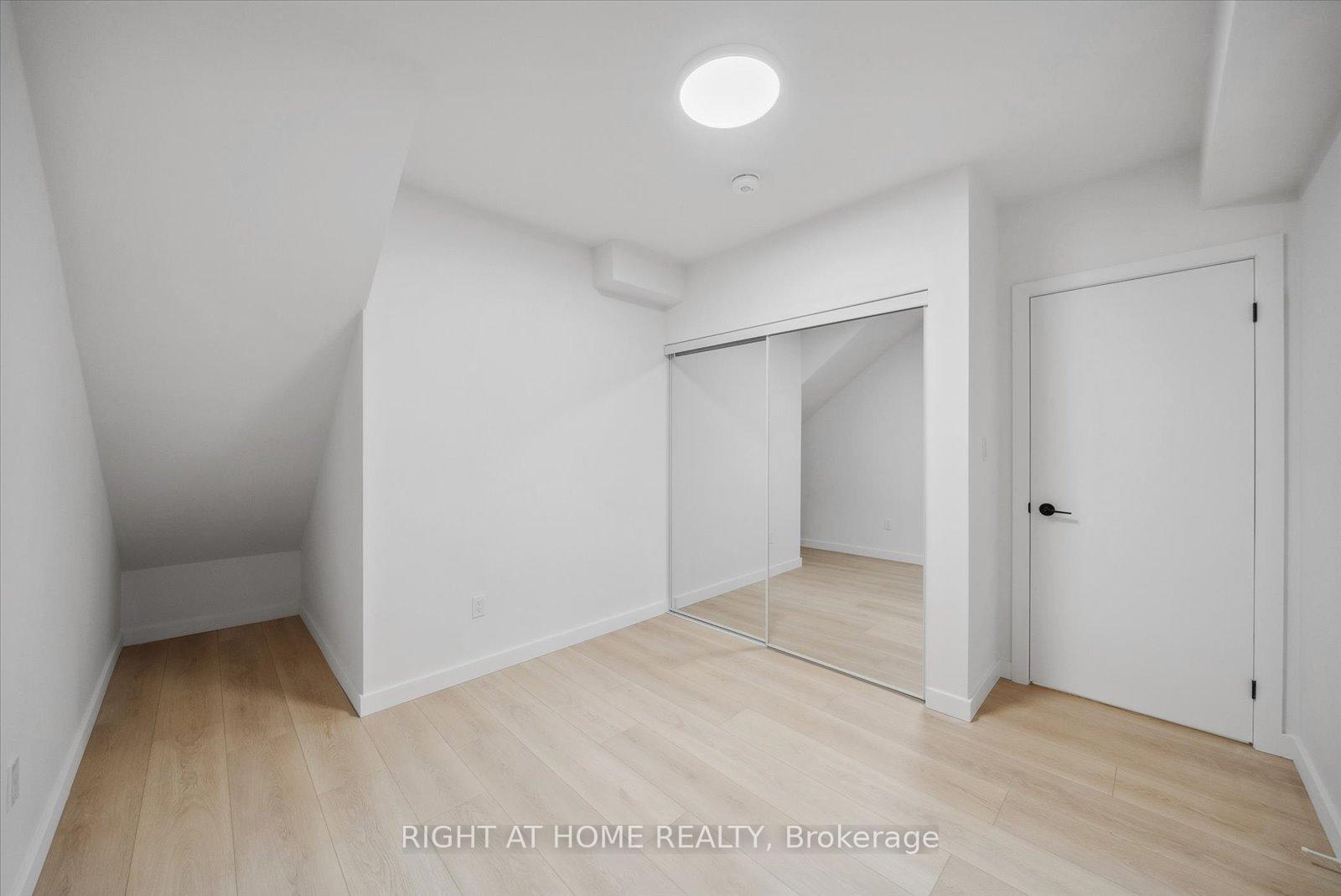 Photo 10 of Unit 2, 367 Howland Avenue, Toronto, Casa Loma — HOMEH