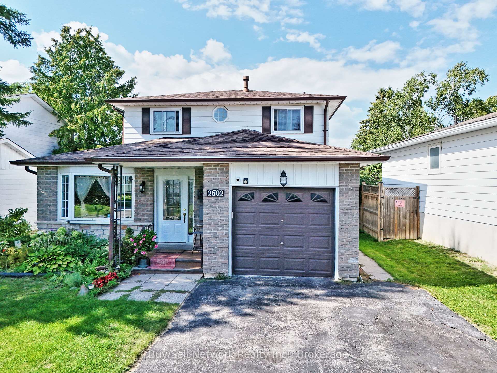 Photo 2 of 2602 Ridgetop Crescent, Peterborough, Ashburnham Ward 4 — HOMEH