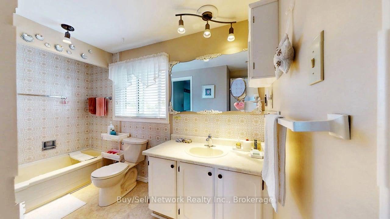 Photo 15 of 2602 Ridgetop Crescent, Peterborough, Ashburnham Ward 4 — HOMEH