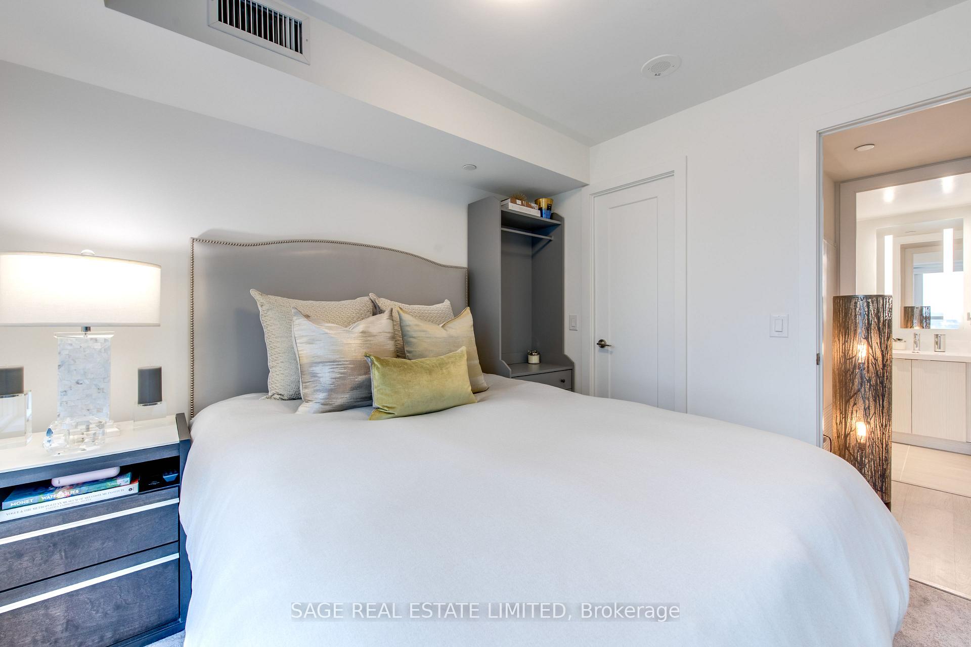Photo 10 of Unit 834, 5 Mabelle Avenue, Etobicoke, Islington-City Centre West — HOMEH