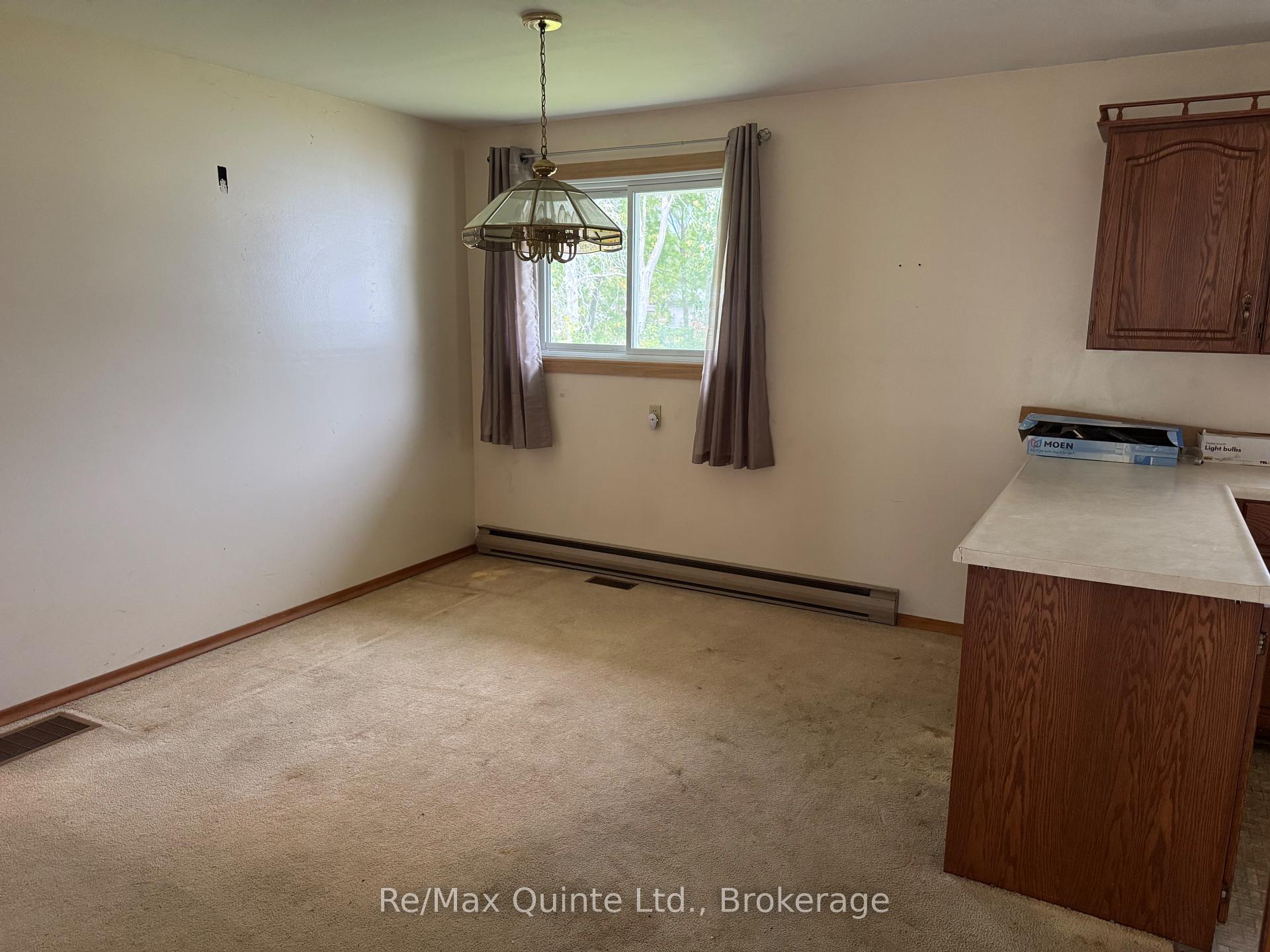 Photo 12 of 20 Ross Avenue, Quinte West, Murray Ward — HOMEH