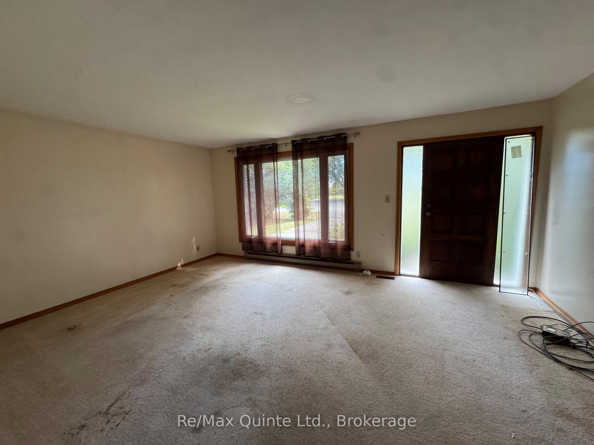 Photo 15 of 20 Ross Avenue, Quinte West, Murray Ward — HOMEH
