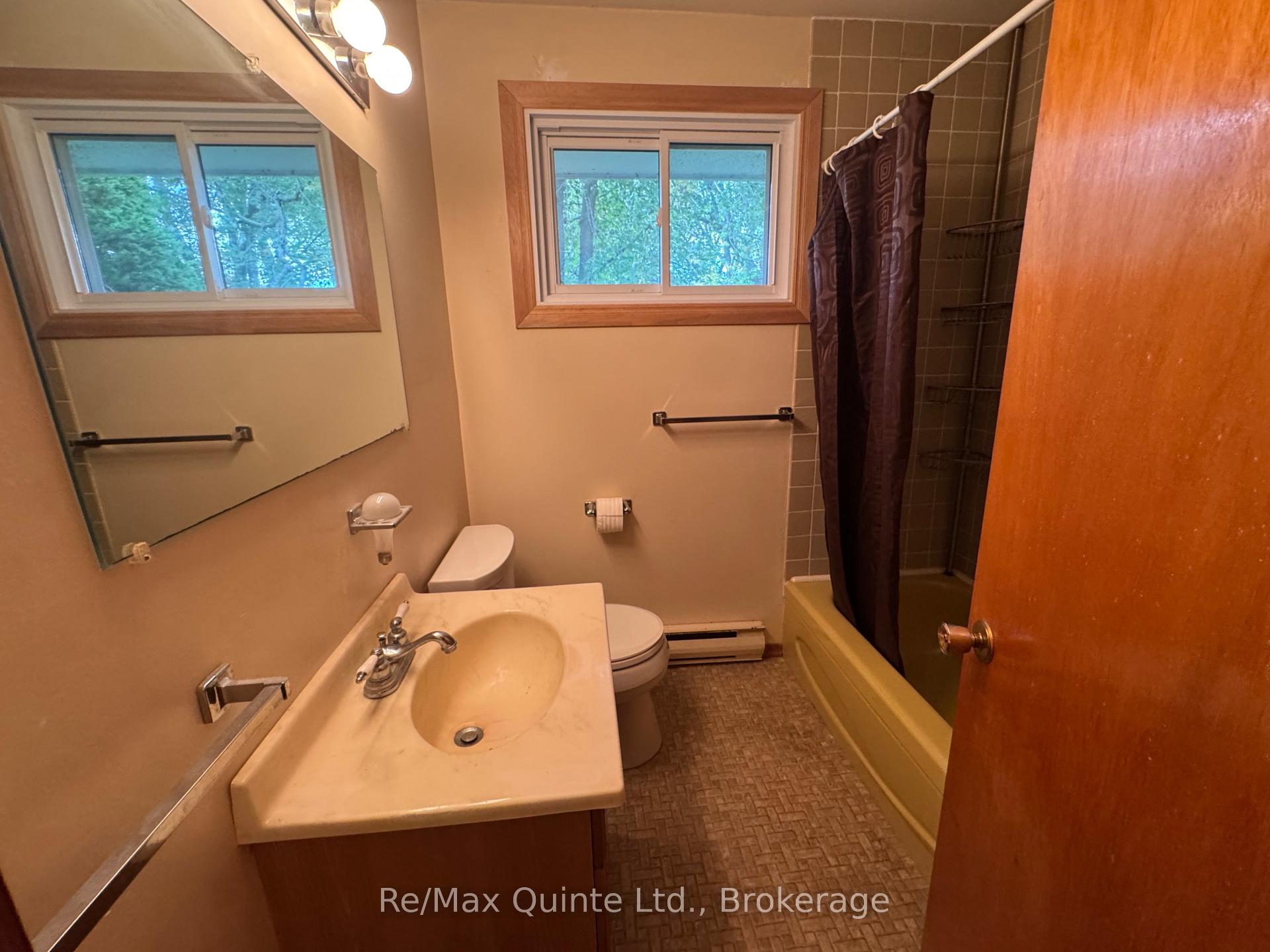 Photo 17 of 20 Ross Avenue, Quinte West, Murray Ward — HOMEH
