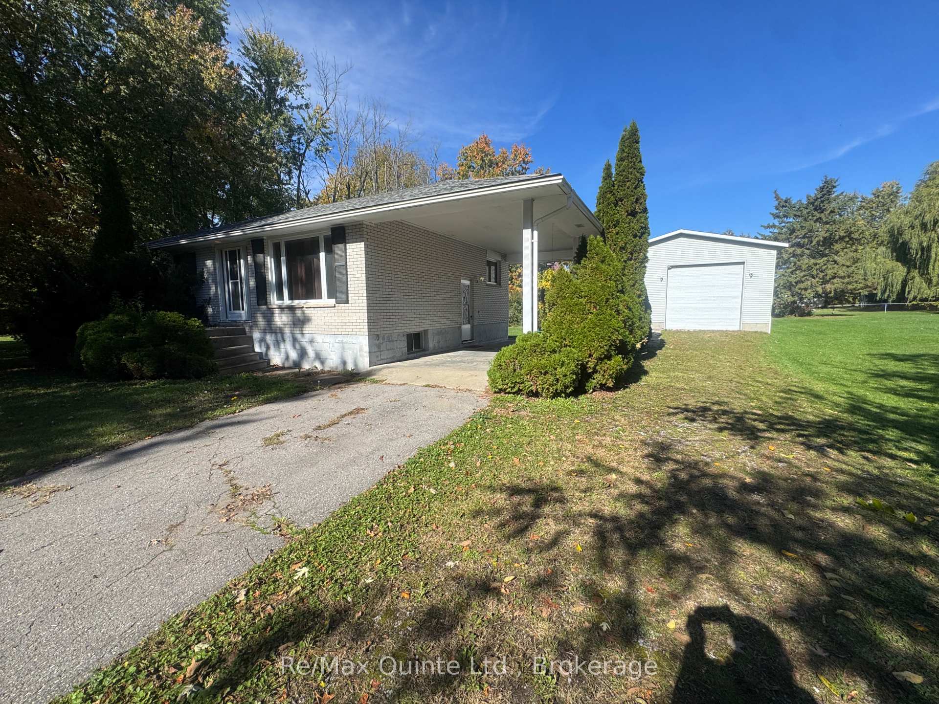 Photo 23 of 20 Ross Avenue, Quinte West, Murray Ward — HOMEH