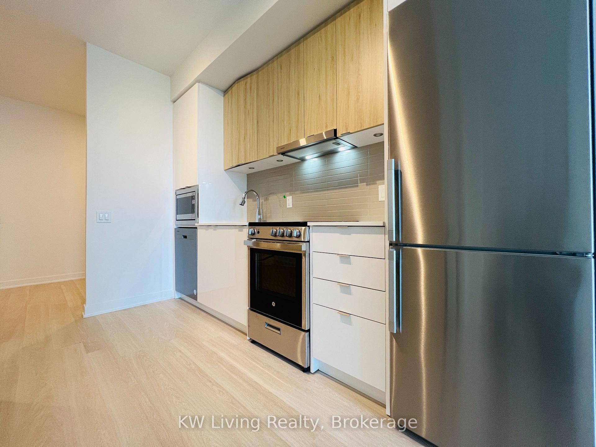 Photo 8 of Unit B1503, 50 Upper Mall Way, Vaughan, Brownridge — HOMEH