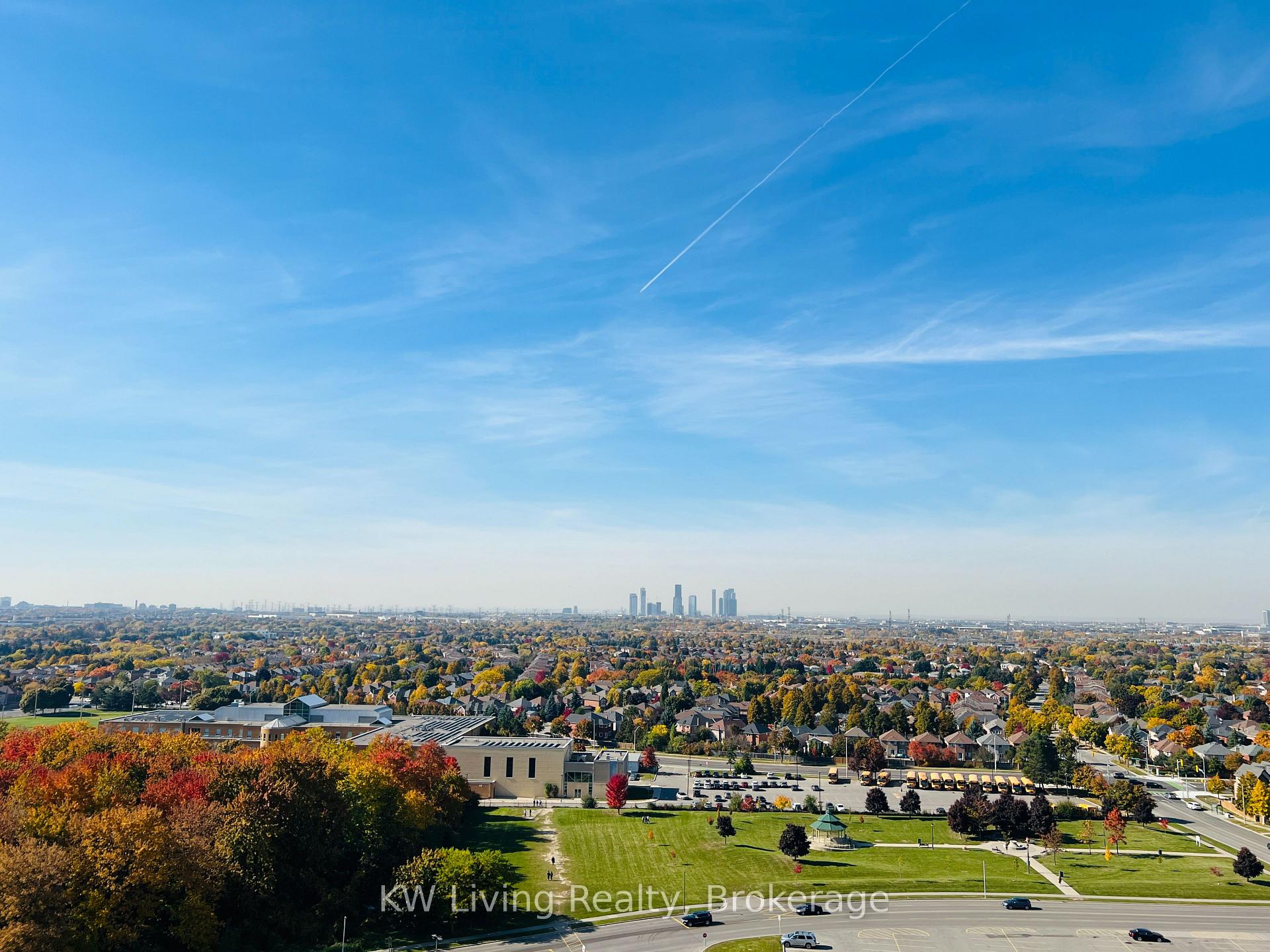 Photo 12 of Unit B1503, 50 Upper Mall Way, Vaughan, Brownridge — HOMEH