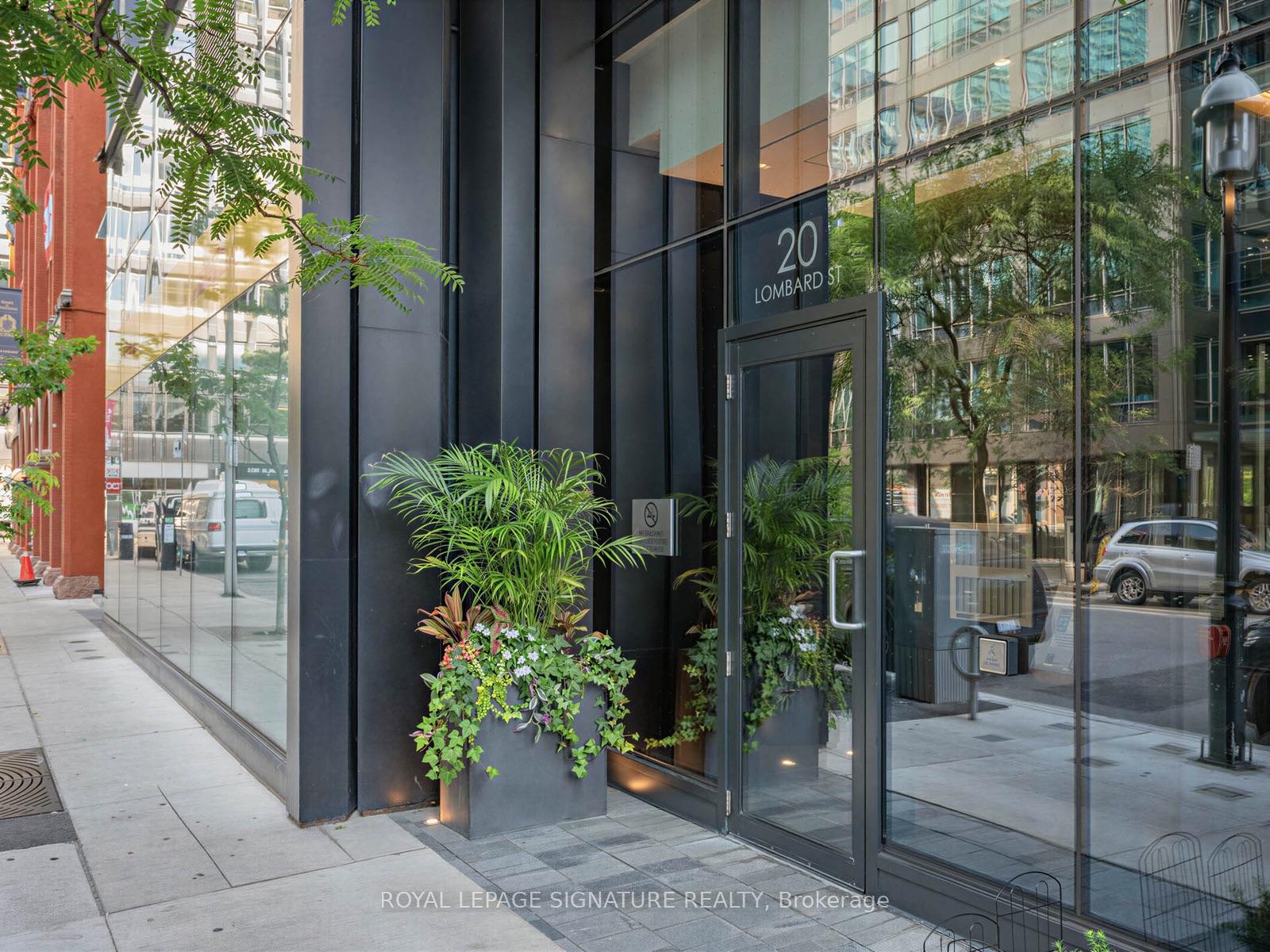 Photo 2 of Unit 3707, 20 Lombard Street, Toronto, Church-Yonge Corridor — HOMEH