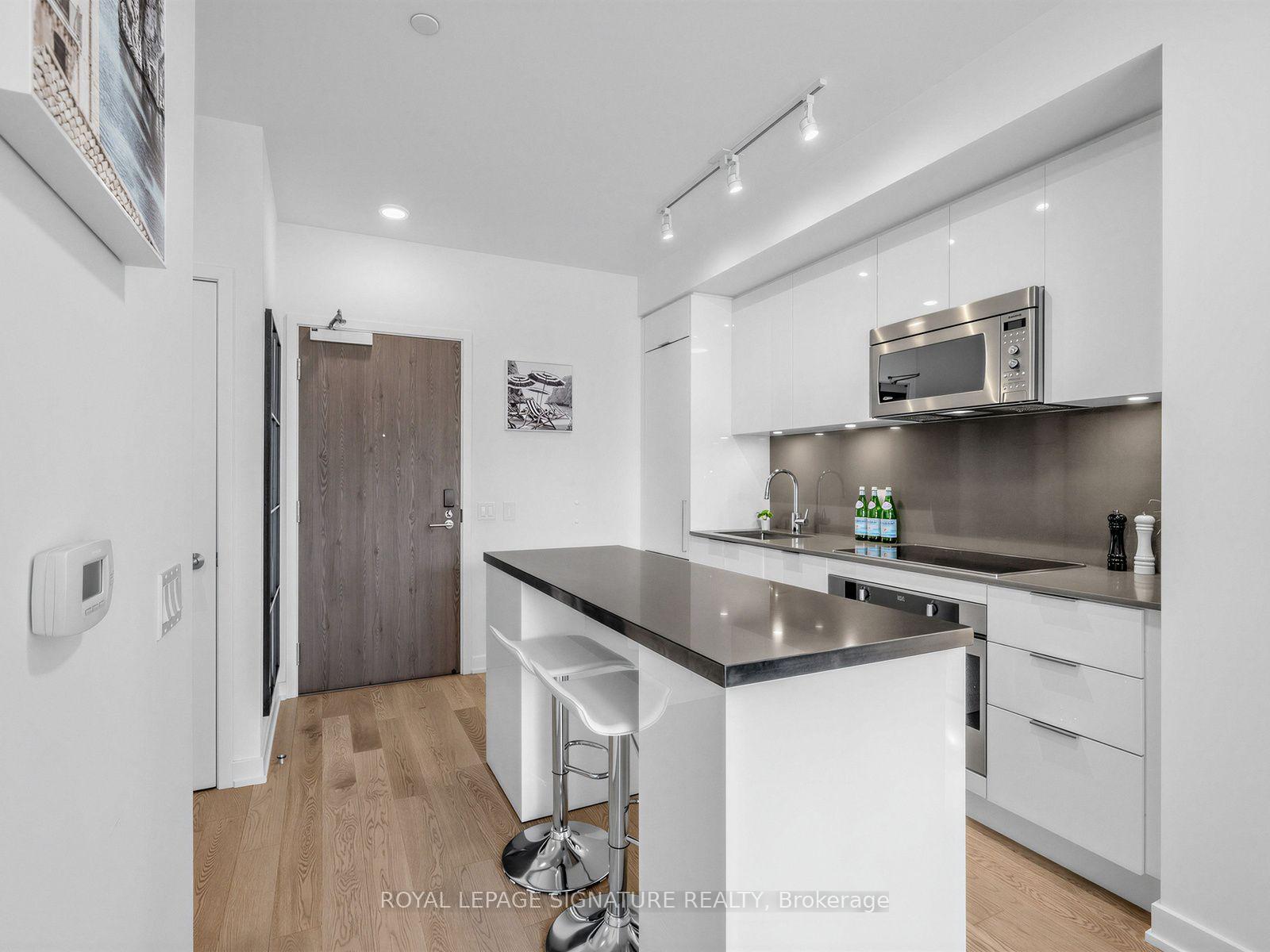 Photo 15 of Unit 3707, 20 Lombard Street, Toronto, Church-Yonge Corridor — HOMEH