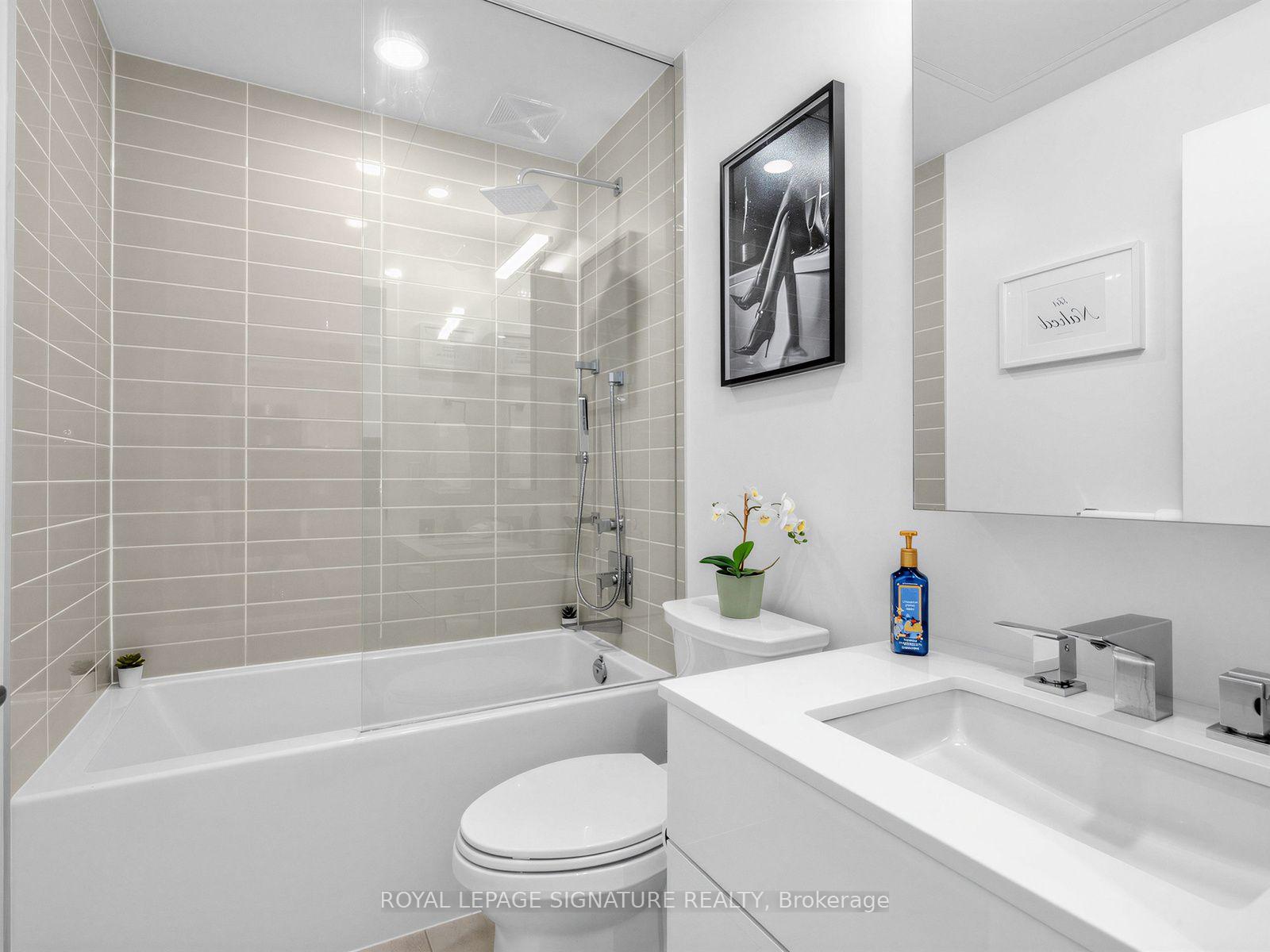 Photo 20 of Unit 3707, 20 Lombard Street, Toronto, Church-Yonge Corridor — HOMEH