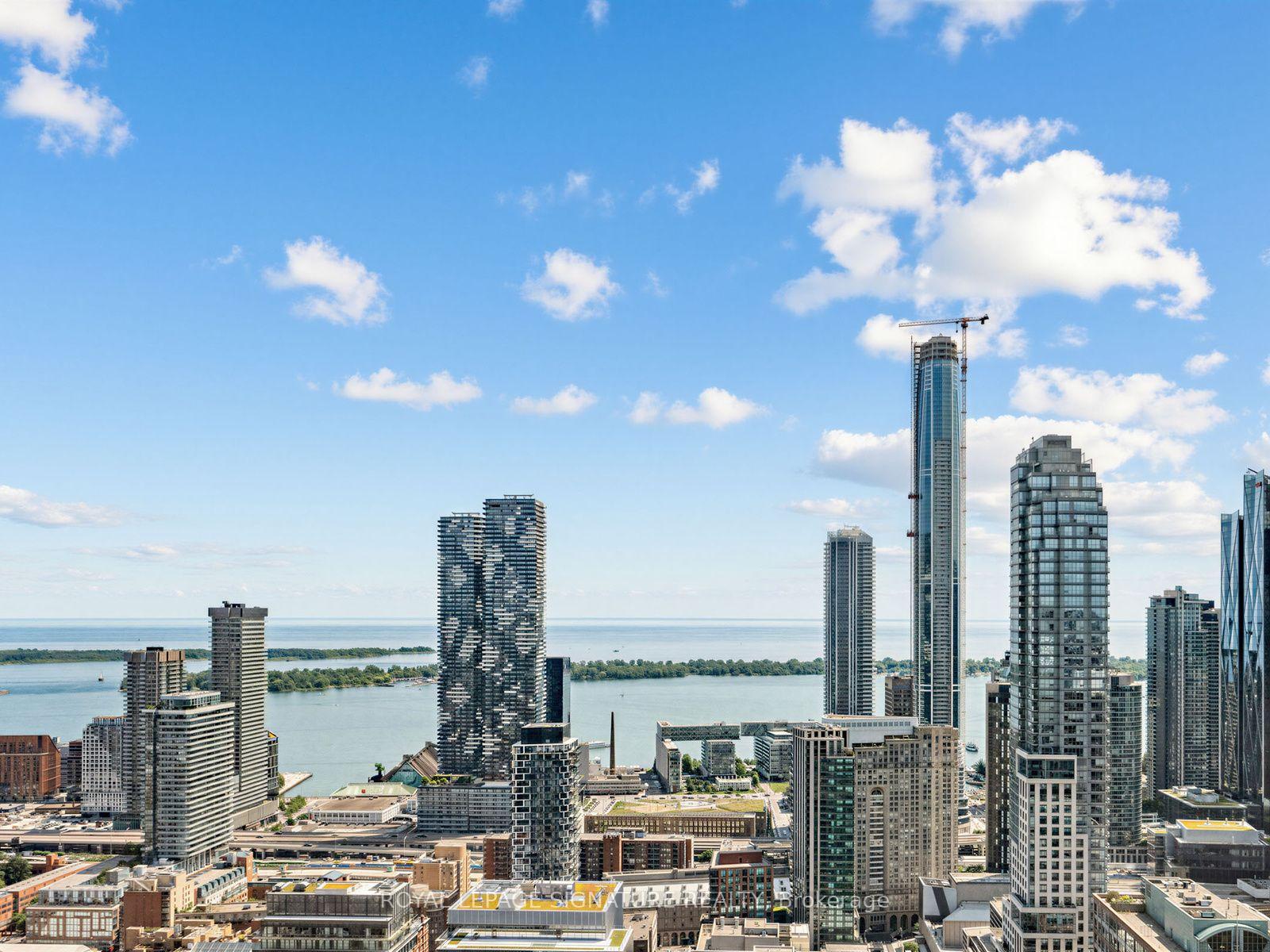 Photo 33 of Unit 3707, 20 Lombard Street, Toronto, Church-Yonge Corridor — HOMEH