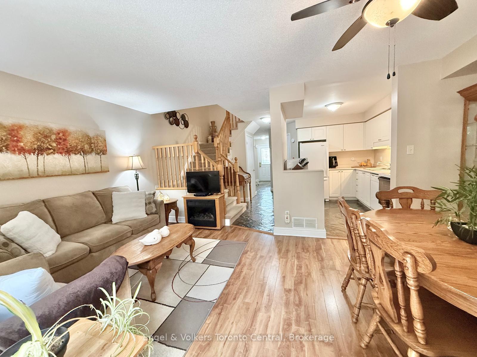Photo 3 of Unit 9, 920 Edinburgh Road S, Guelph, Kortright West — HOMEH