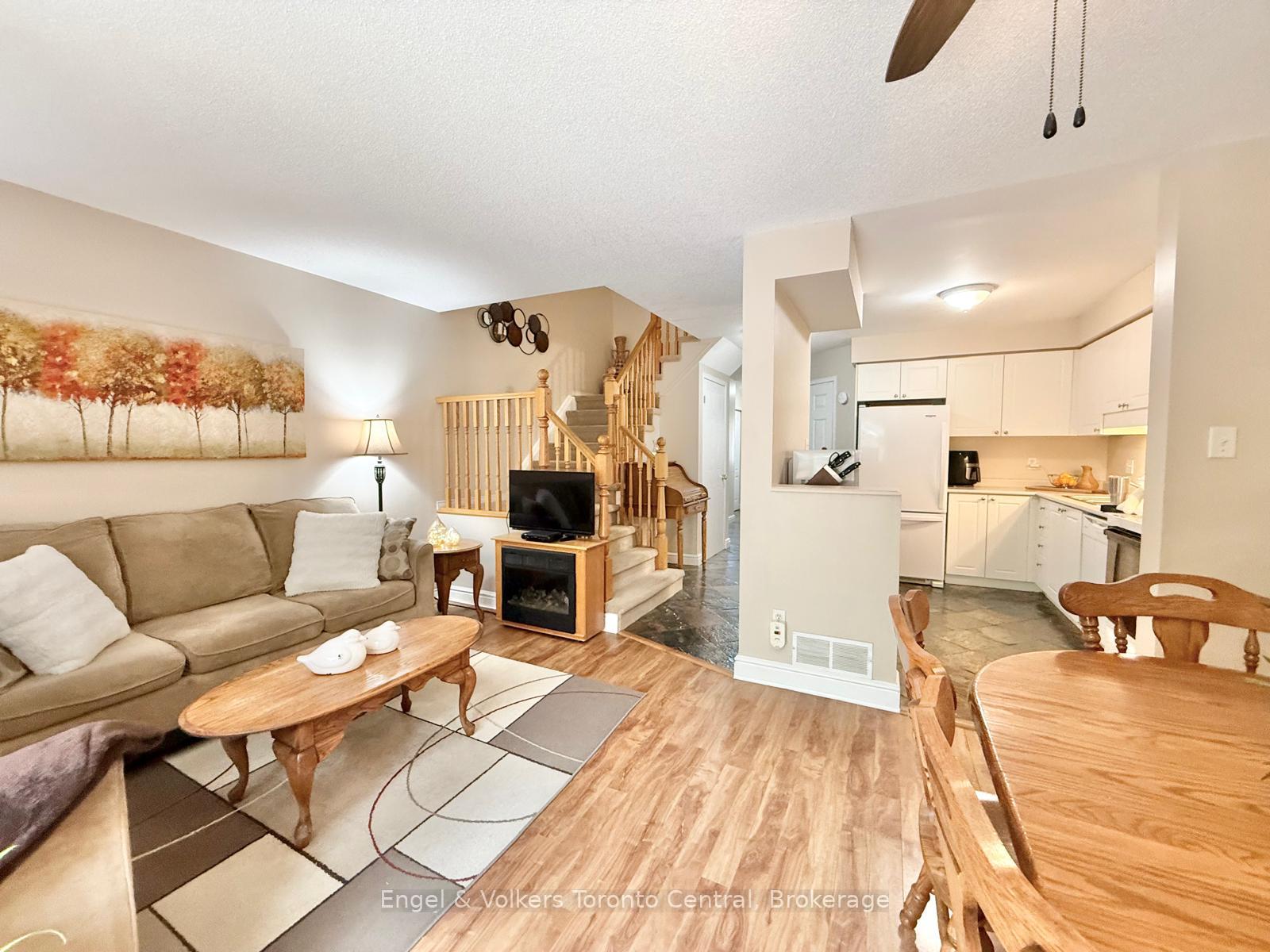 Photo 4 of Unit 9, 920 Edinburgh Road S, Guelph, Kortright West — HOMEH