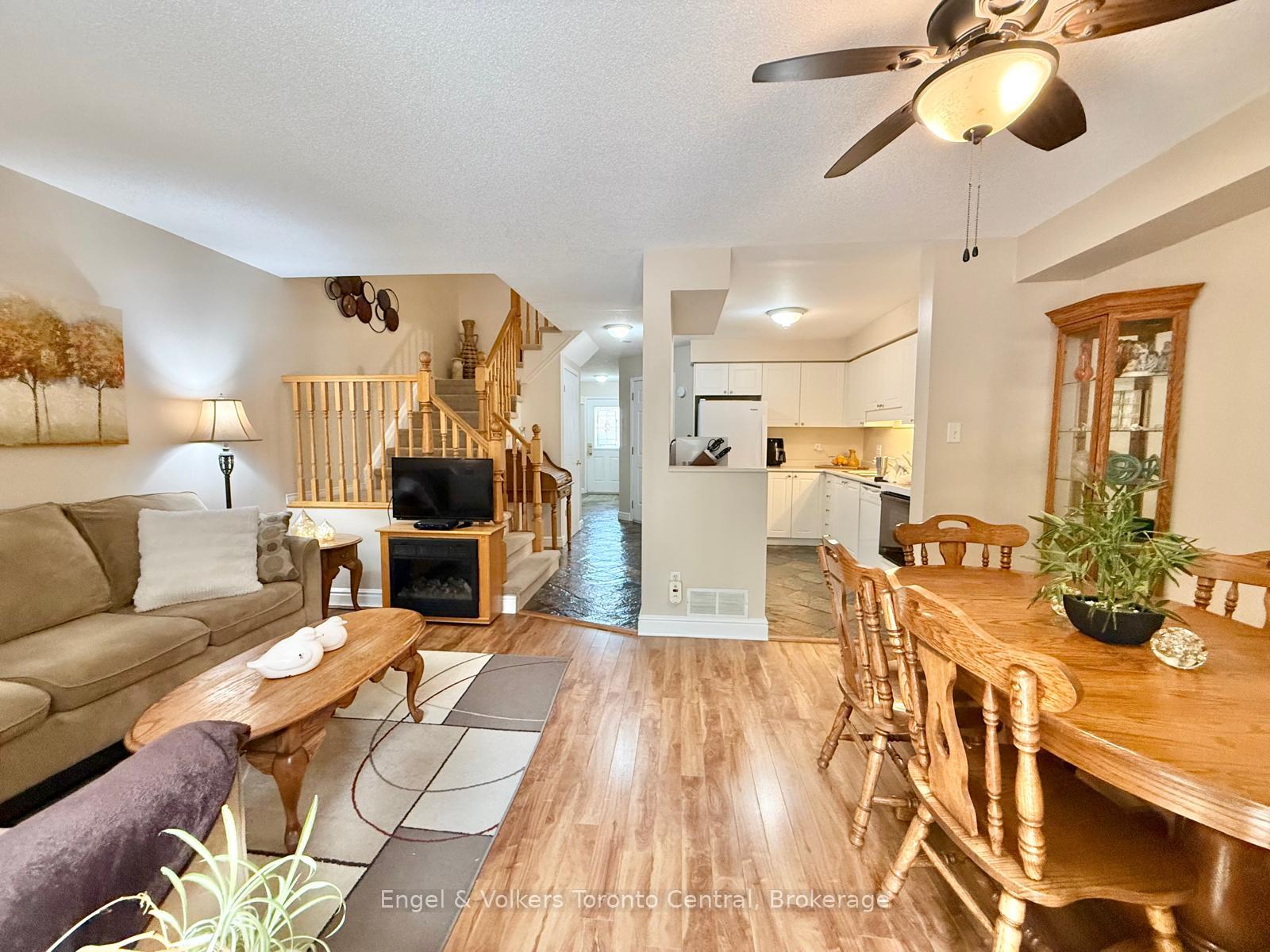 Photo 7 of Unit 9, 920 Edinburgh Road S, Guelph, Kortright West — HOMEH