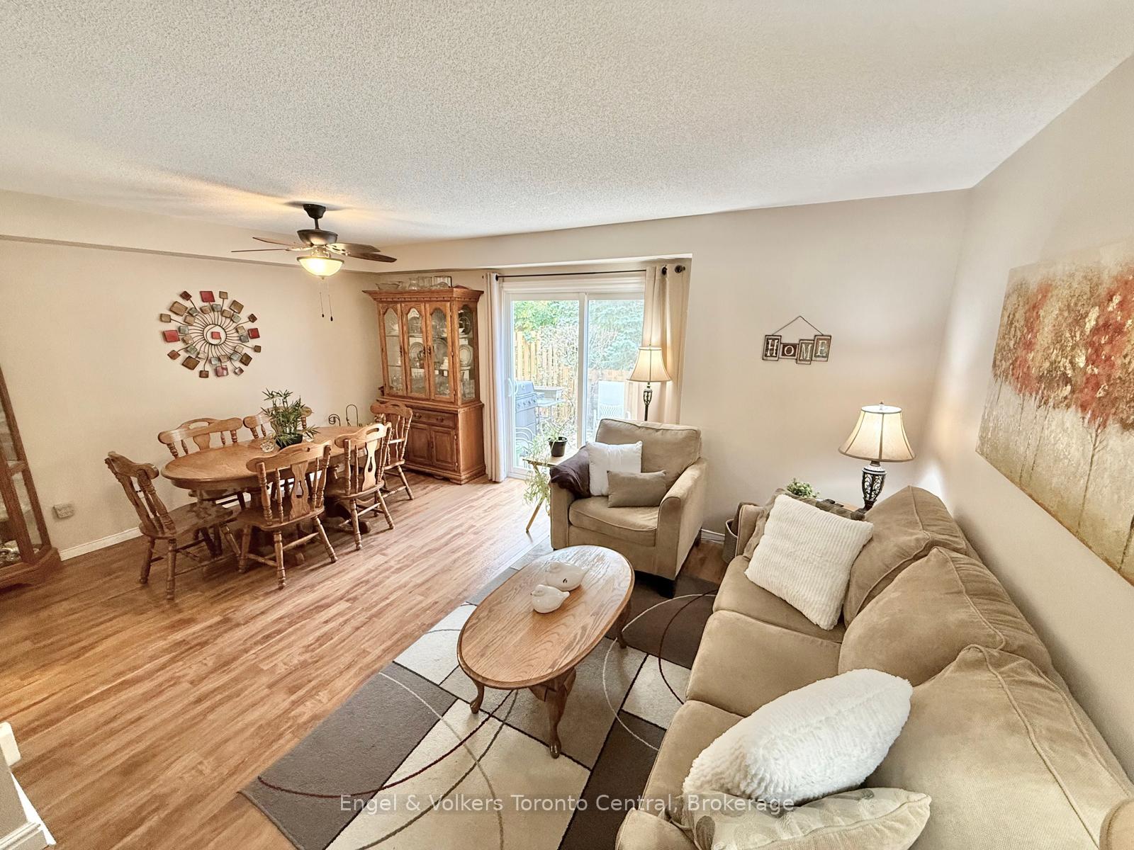 Photo 6 of Unit 9, 920 Edinburgh Road S, Guelph, Kortright West — HOMEH