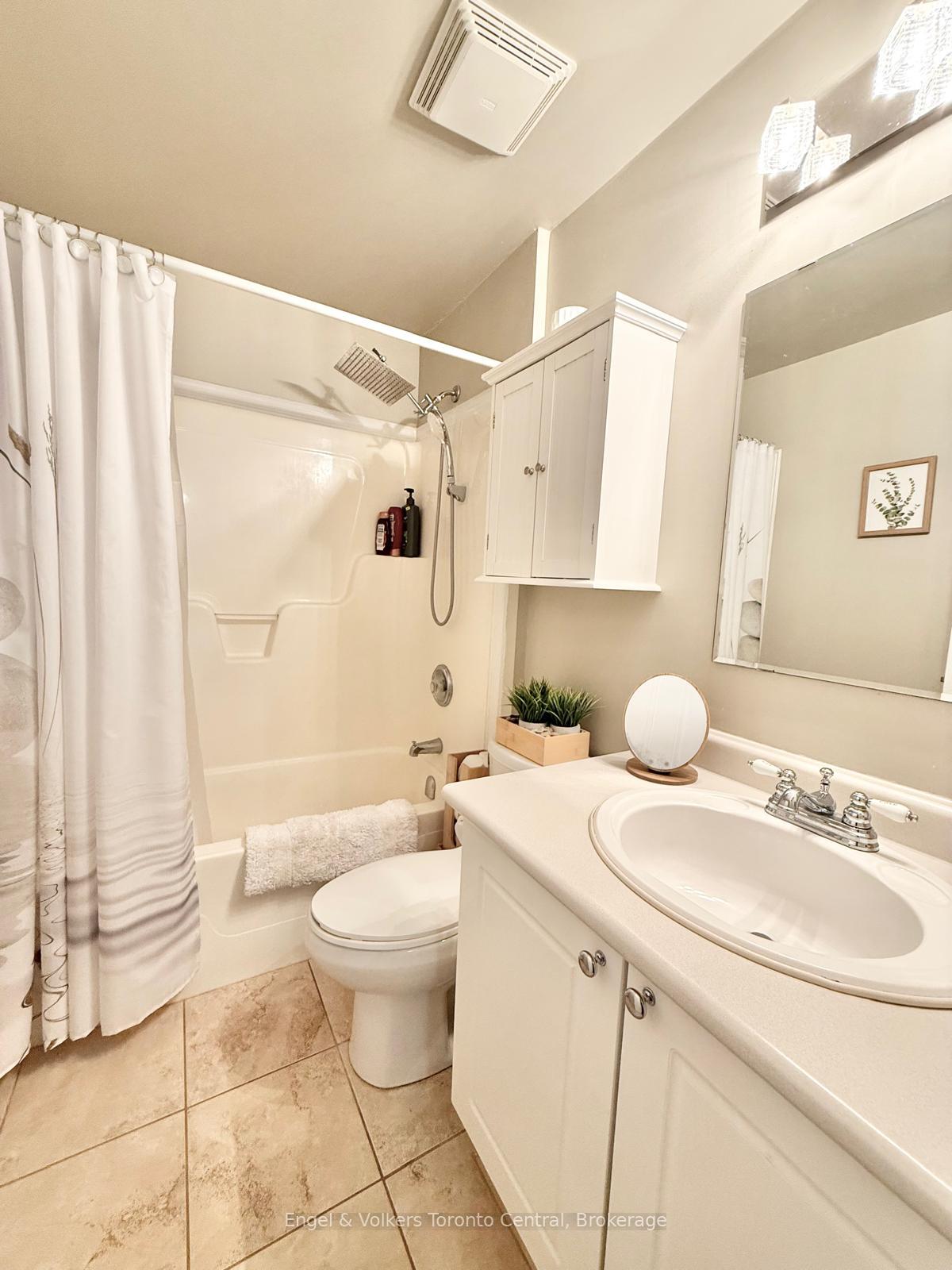 Photo 25 of Unit 9, 920 Edinburgh Road S, Guelph, Kortright West — HOMEH