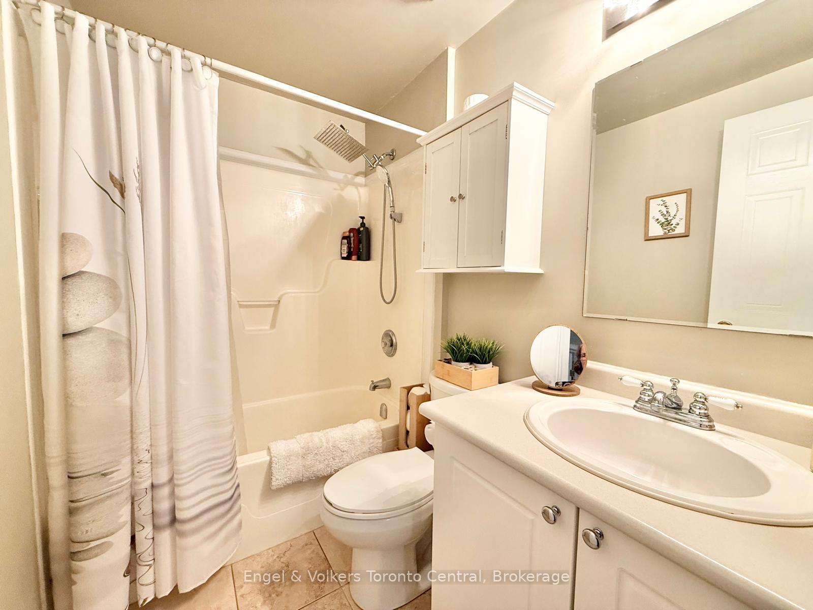Photo 26 of Unit 9, 920 Edinburgh Road S, Guelph, Kortright West — HOMEH