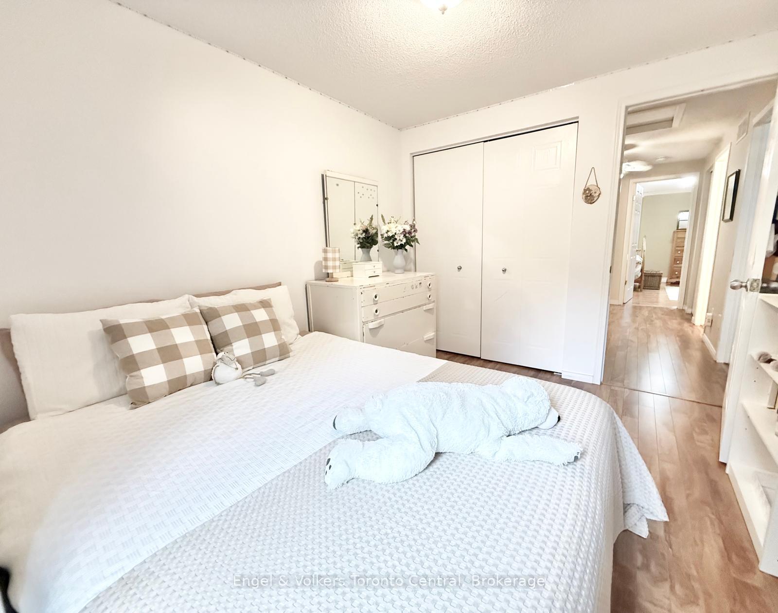 Photo 29 of Unit 9, 920 Edinburgh Road S, Guelph, Kortright West — HOMEH