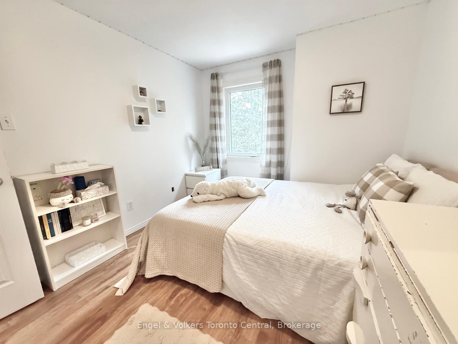 Photo 30 of Unit 9, 920 Edinburgh Road S, Guelph, Kortright West — HOMEH