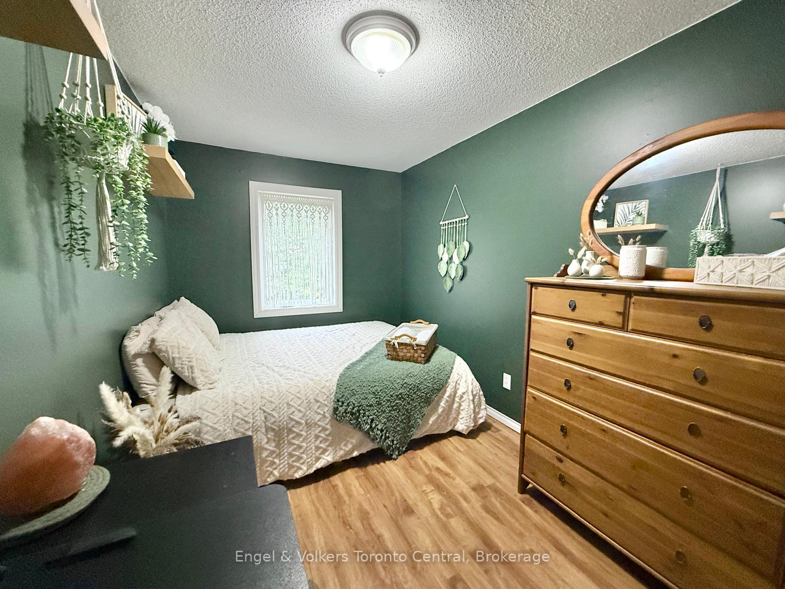 Photo 32 of Unit 9, 920 Edinburgh Road S, Guelph, Kortright West — HOMEH