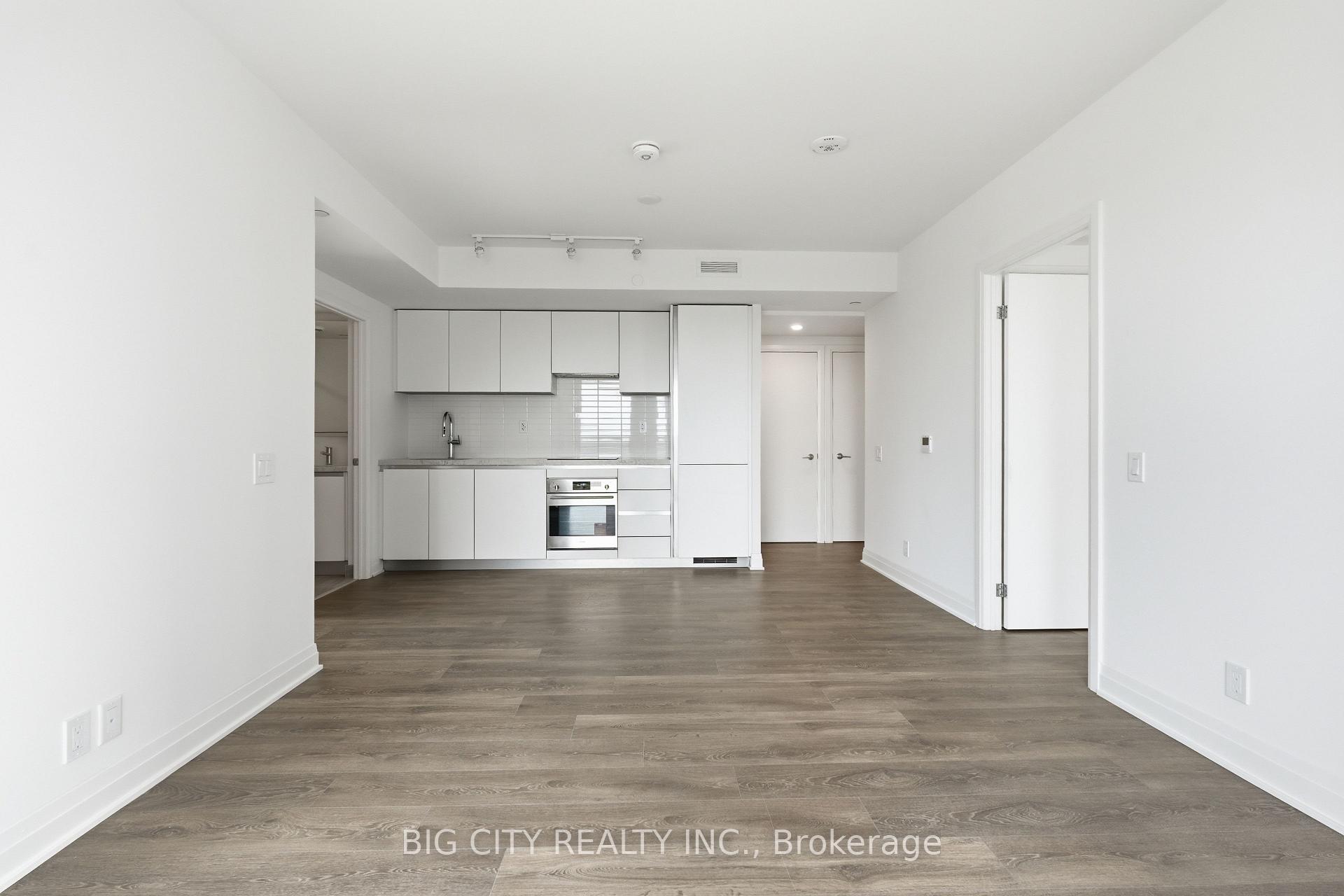 Photo 9 of Unit 1407, 25 Frederick Todd Way, Toronto, Thorncliffe Park — HOMEH