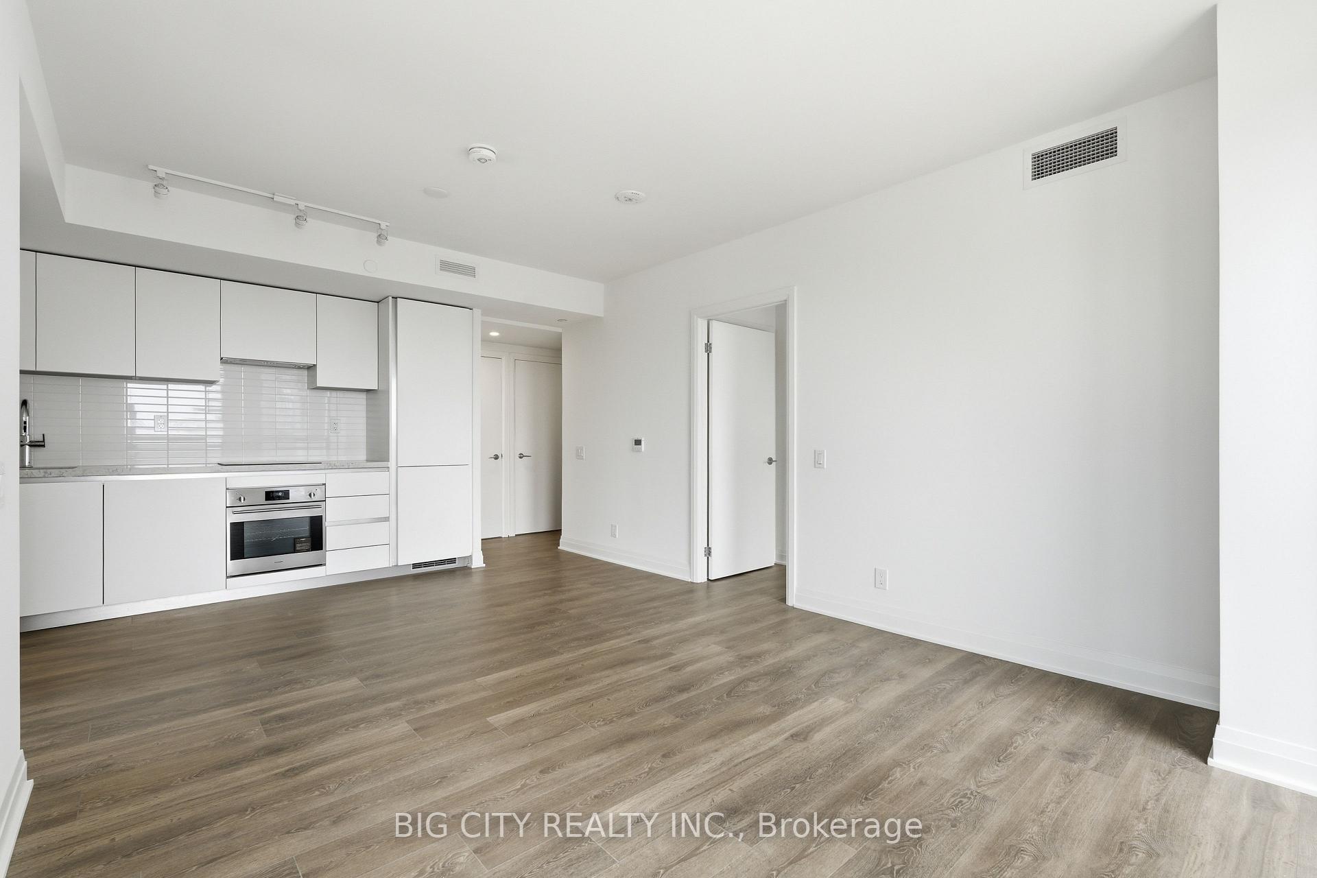 Photo 10 of Unit 1407, 25 Frederick Todd Way, Toronto, Thorncliffe Park — HOMEH