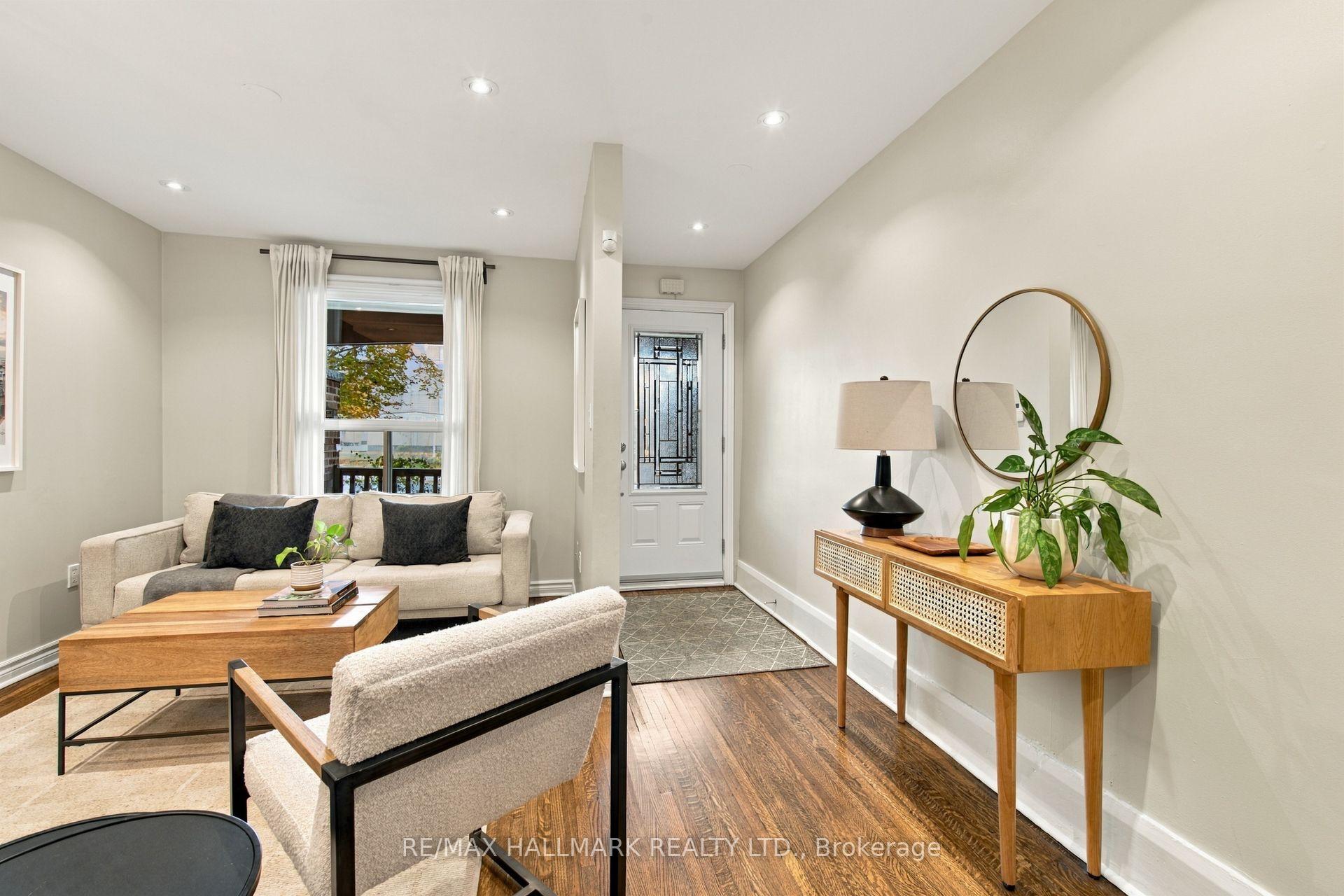 Photo 10 of 610 Coxwell Avenue, Toronto, Greenwood-Coxwell — HOMEH