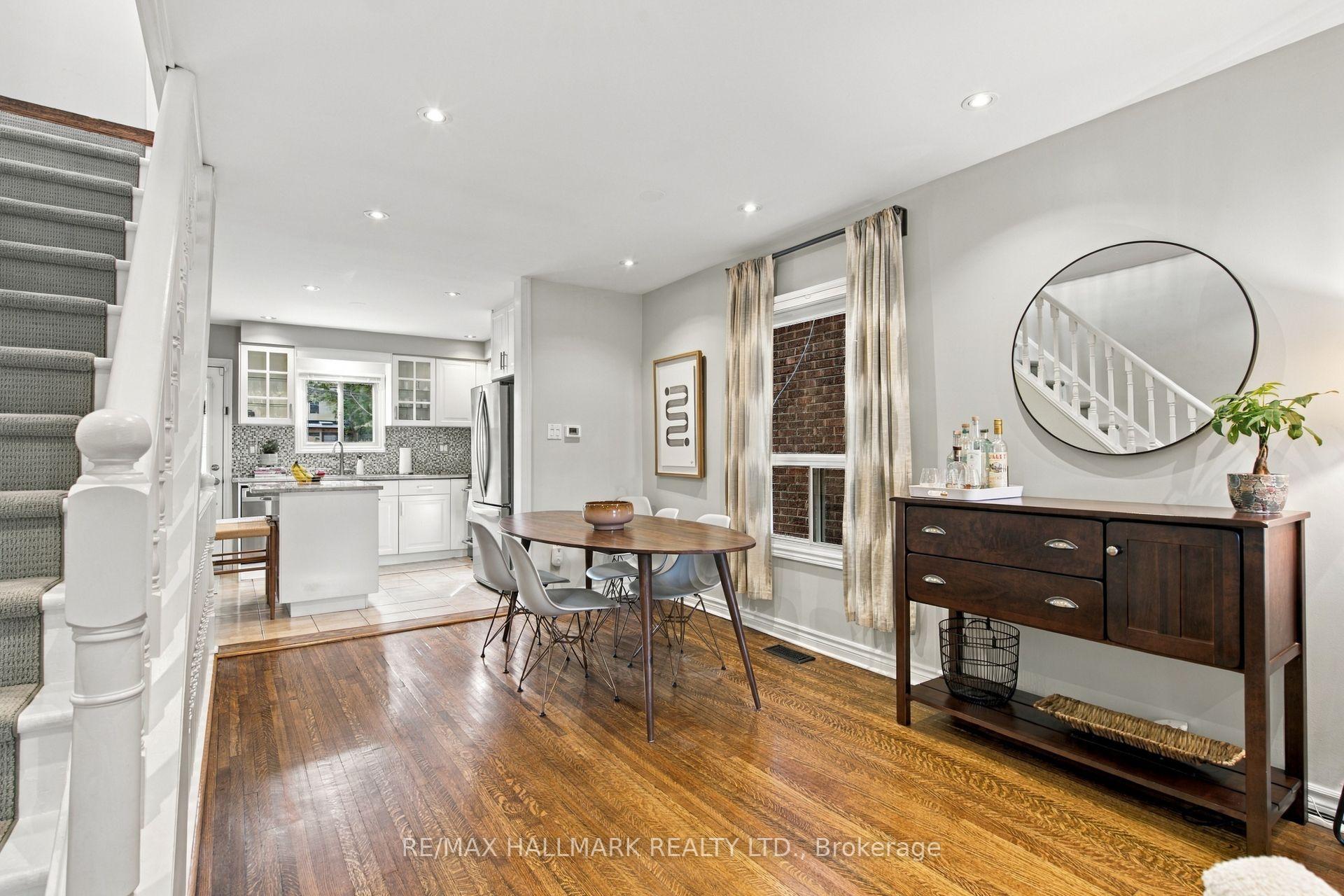 Photo 12 of 610 Coxwell Avenue, Toronto, Greenwood-Coxwell — HOMEH