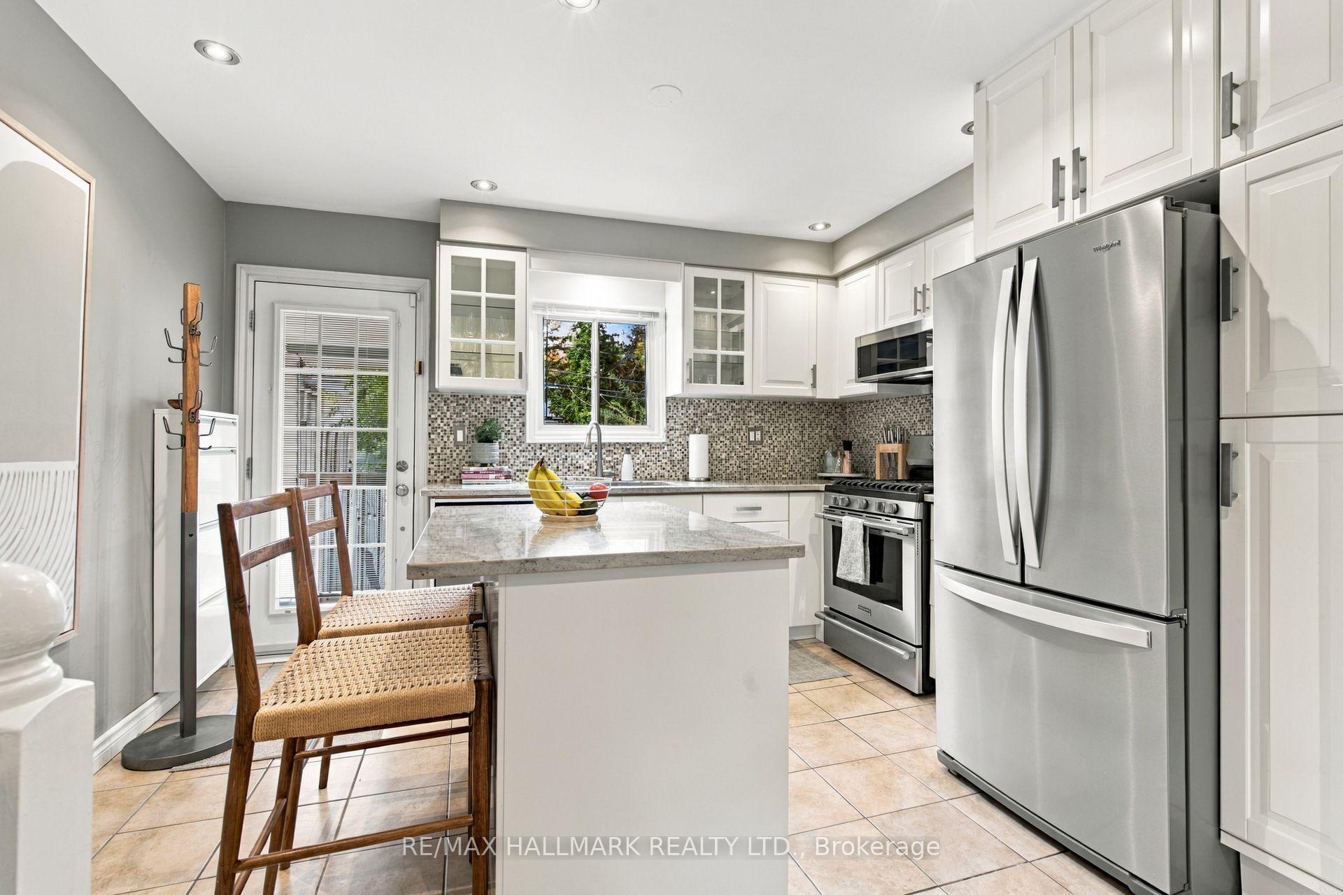 Photo 19 of 610 Coxwell Avenue, Toronto, Greenwood-Coxwell — HOMEH