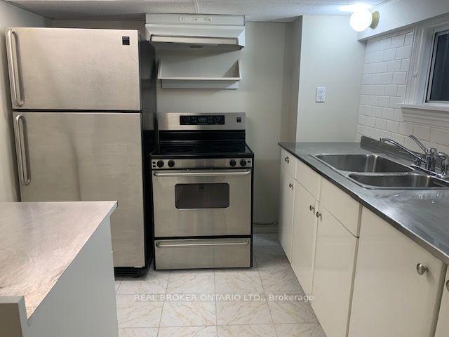 Photo 8 of Unit Bsmt, 988 Cosburn Avenue, Toronto, Woodbine-Lumsden — HOMEH