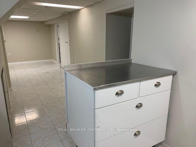 Photo 10 of Unit Bsmt, 988 Cosburn Avenue, Toronto, Woodbine-Lumsden — HOMEH