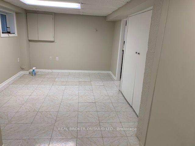 Photo 13 of Unit Bsmt, 988 Cosburn Avenue, Toronto, Woodbine-Lumsden — HOMEH