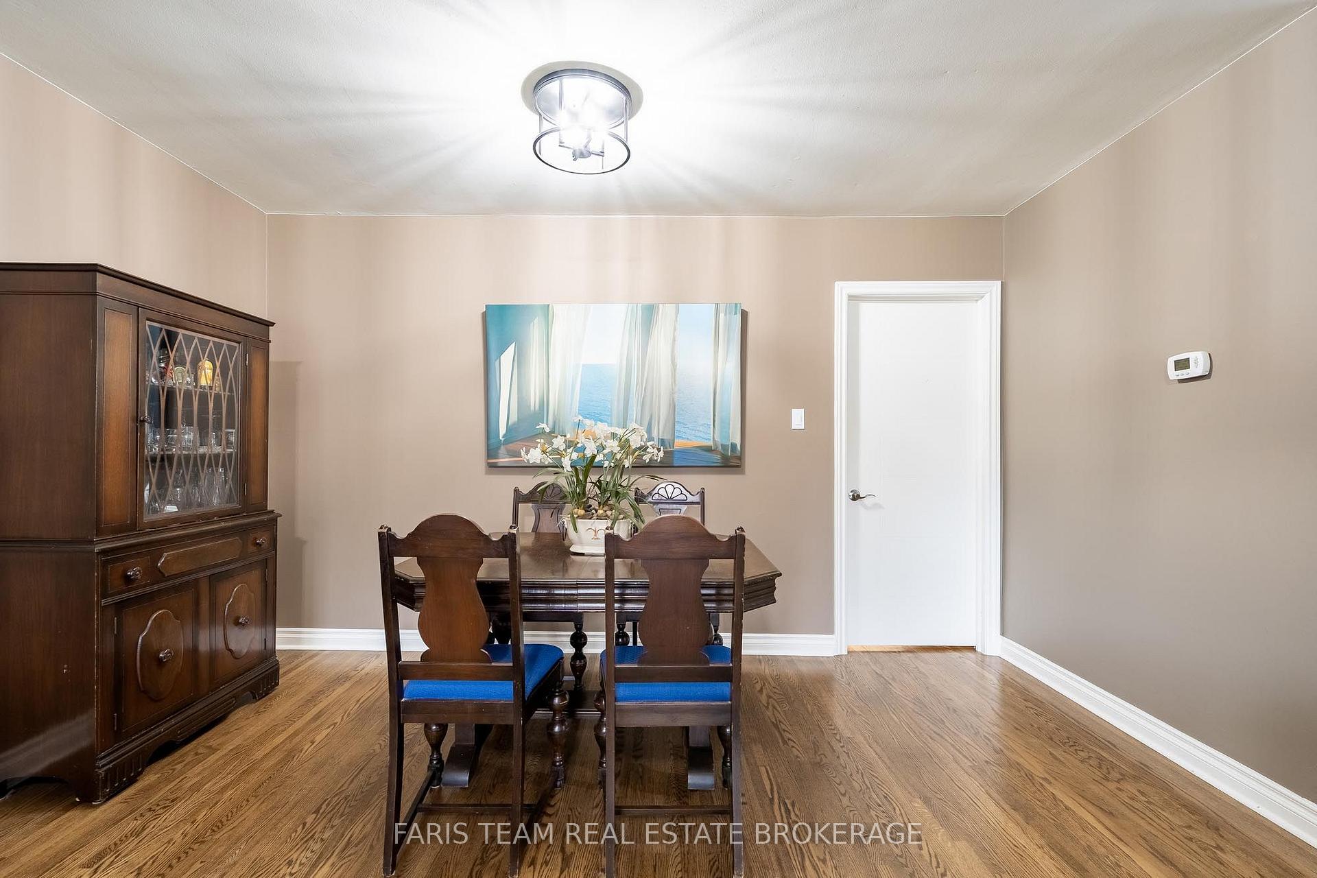 Photo 9 of 45 Bailey Crescent, Aurora, Aurora Highlands — HOMEH