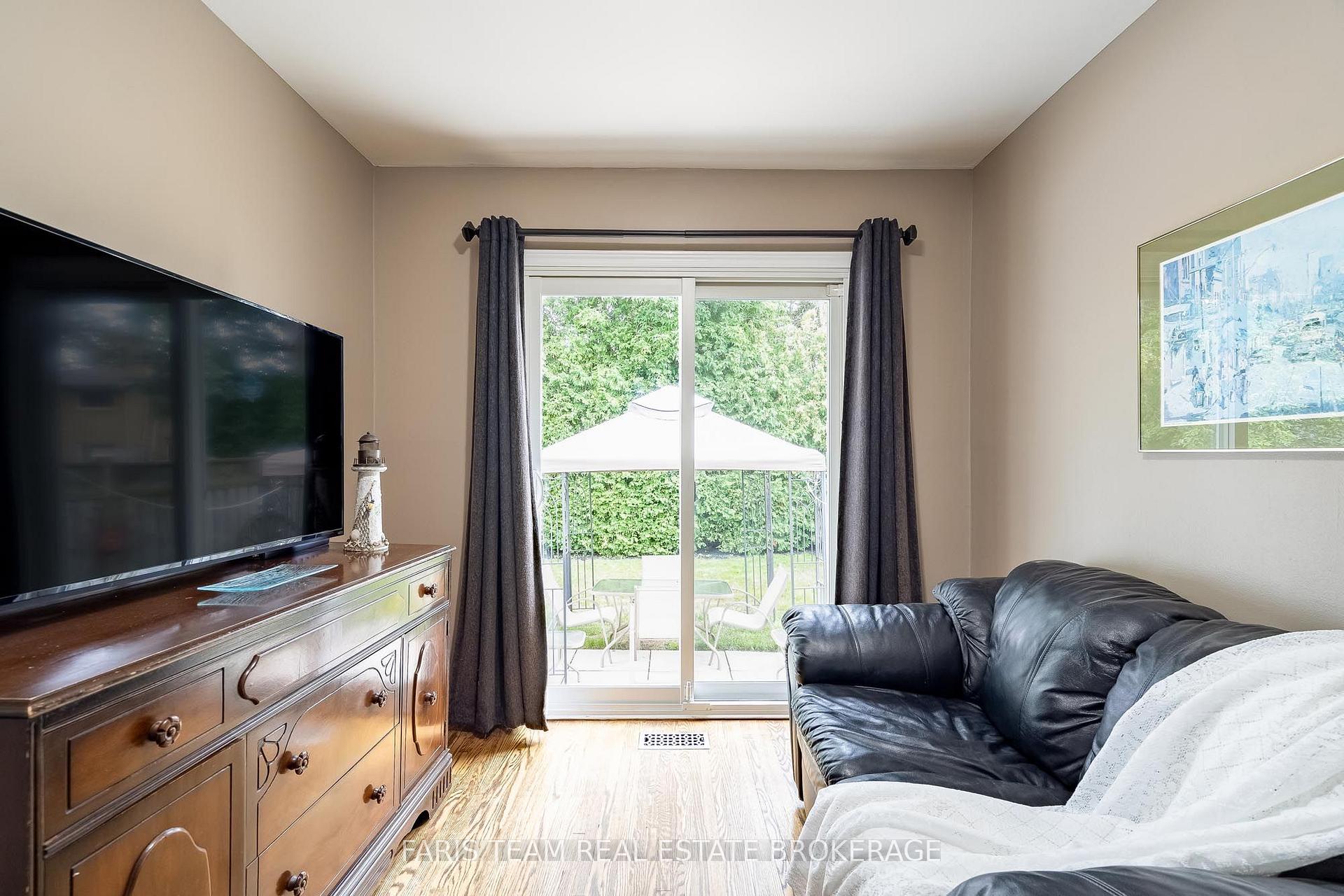 Photo 18 of 45 Bailey Crescent, Aurora, Aurora Highlands — HOMEH