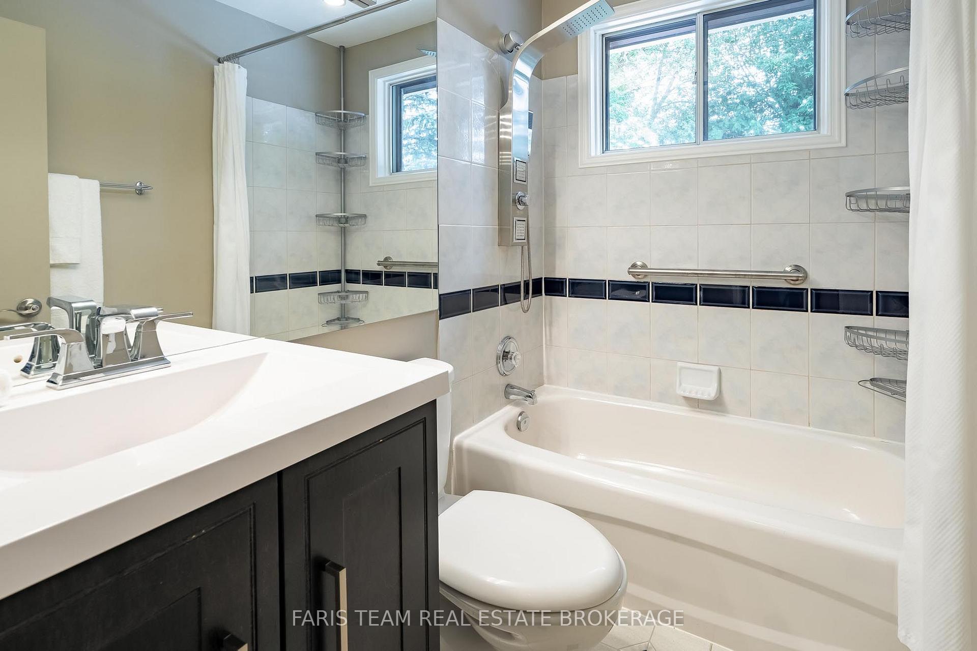 Photo 19 of 45 Bailey Crescent, Aurora, Aurora Highlands — HOMEH