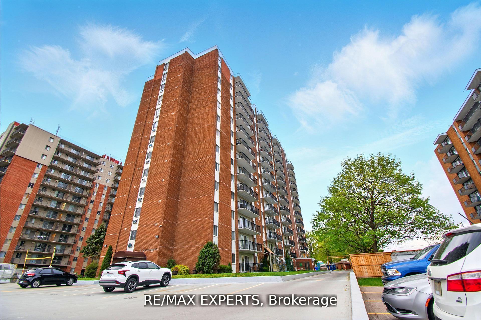 Photo 3 of Unit 410, 8591 Riverside Drive E, Windsor — HOMEH