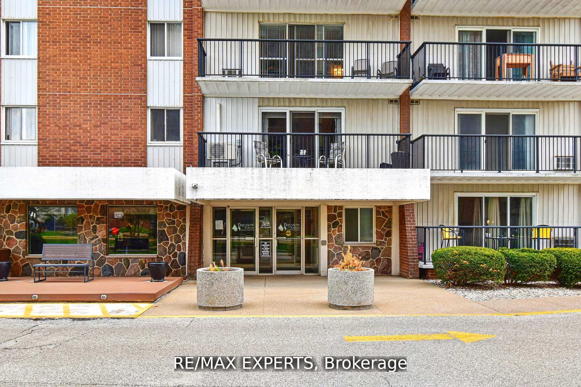 Photo 5 of Unit 410, 8591 Riverside Drive E, Windsor — HOMEH