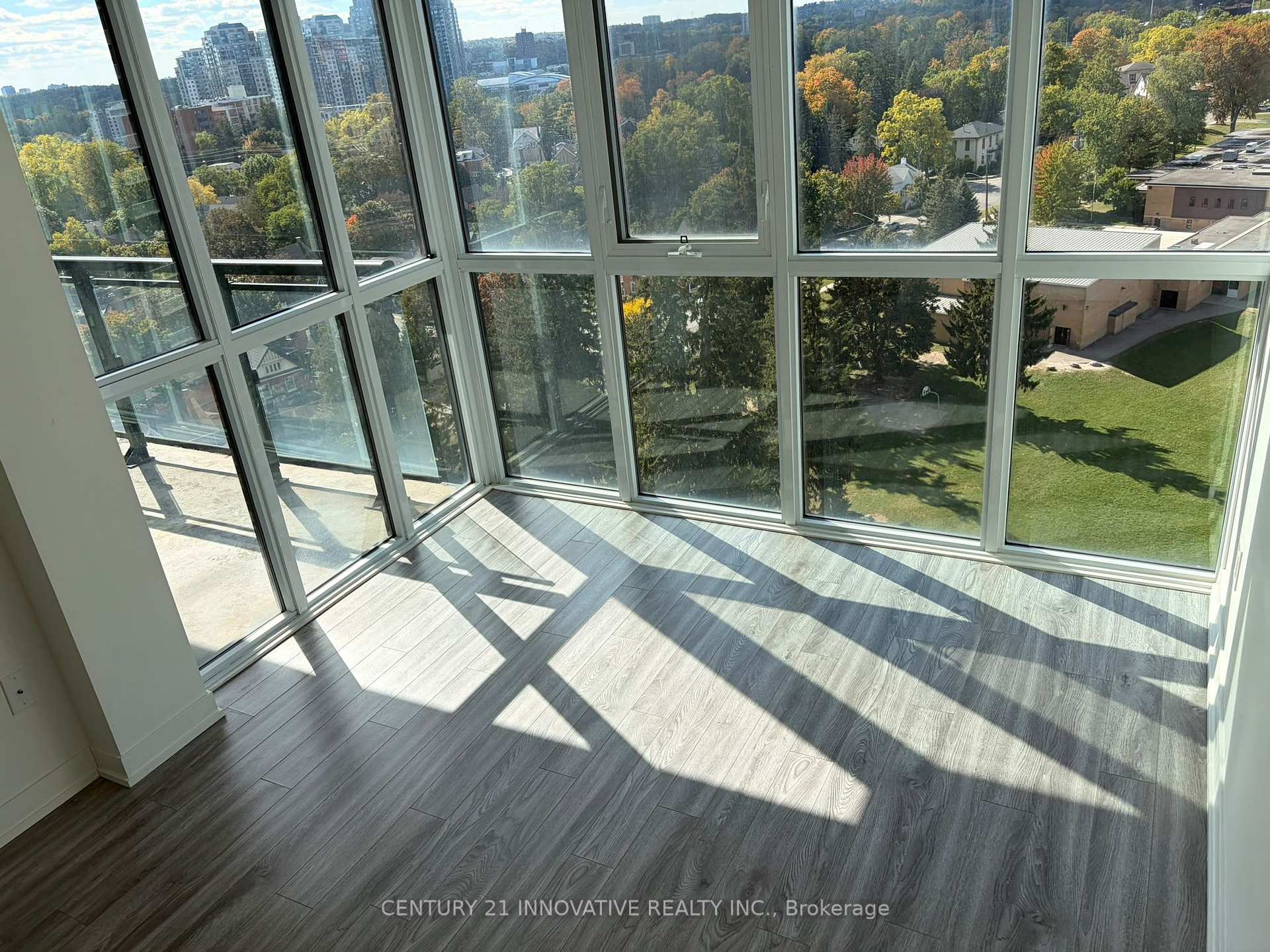 Photo 13 of Unit 1507, 128 King Street, Waterloo, Downtown Waterloo — HOMEH