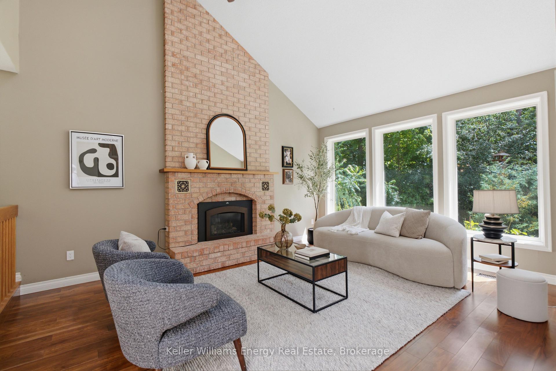 Photo 4 of 21 Stone Sound, Scugog, Port Perry — HOMEH