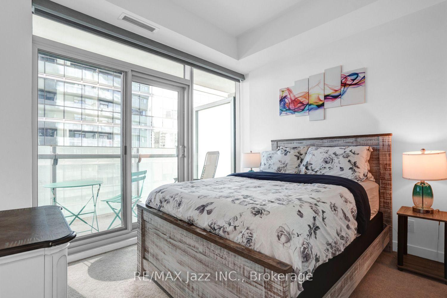 Photo 6 of Unit 3808, 14 York Street, Toronto, Waterfront Communities — HOMEH